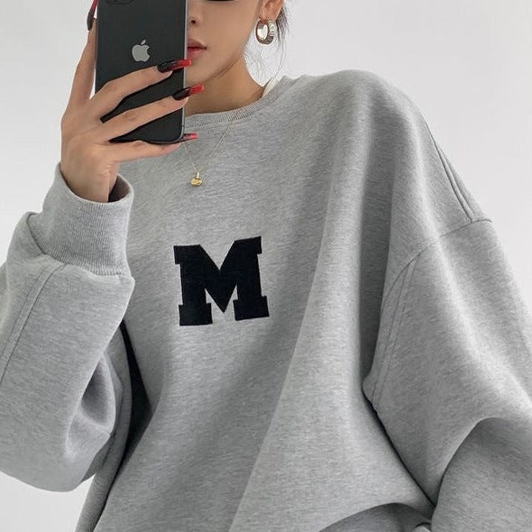 英字ロゴルーズトレーナー（3COLOR）AT1205