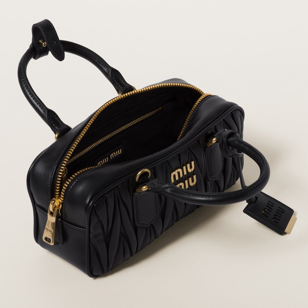 アルカディ マテラッセレザー バッグ