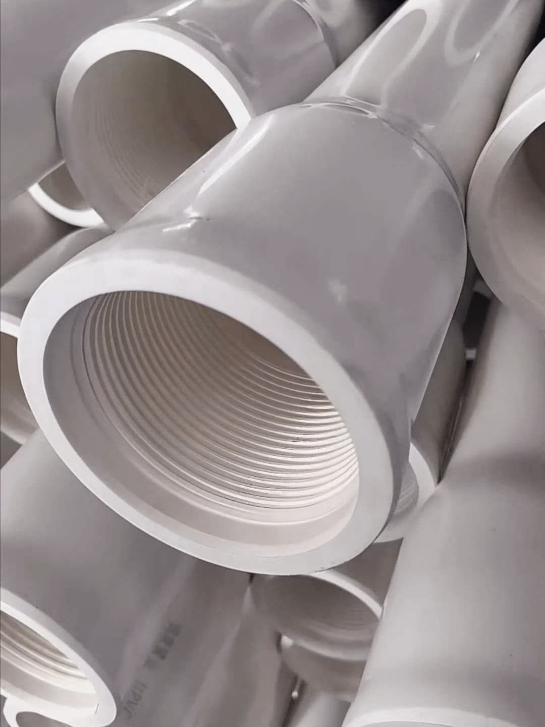 Expanded high-pressure water pump pipe