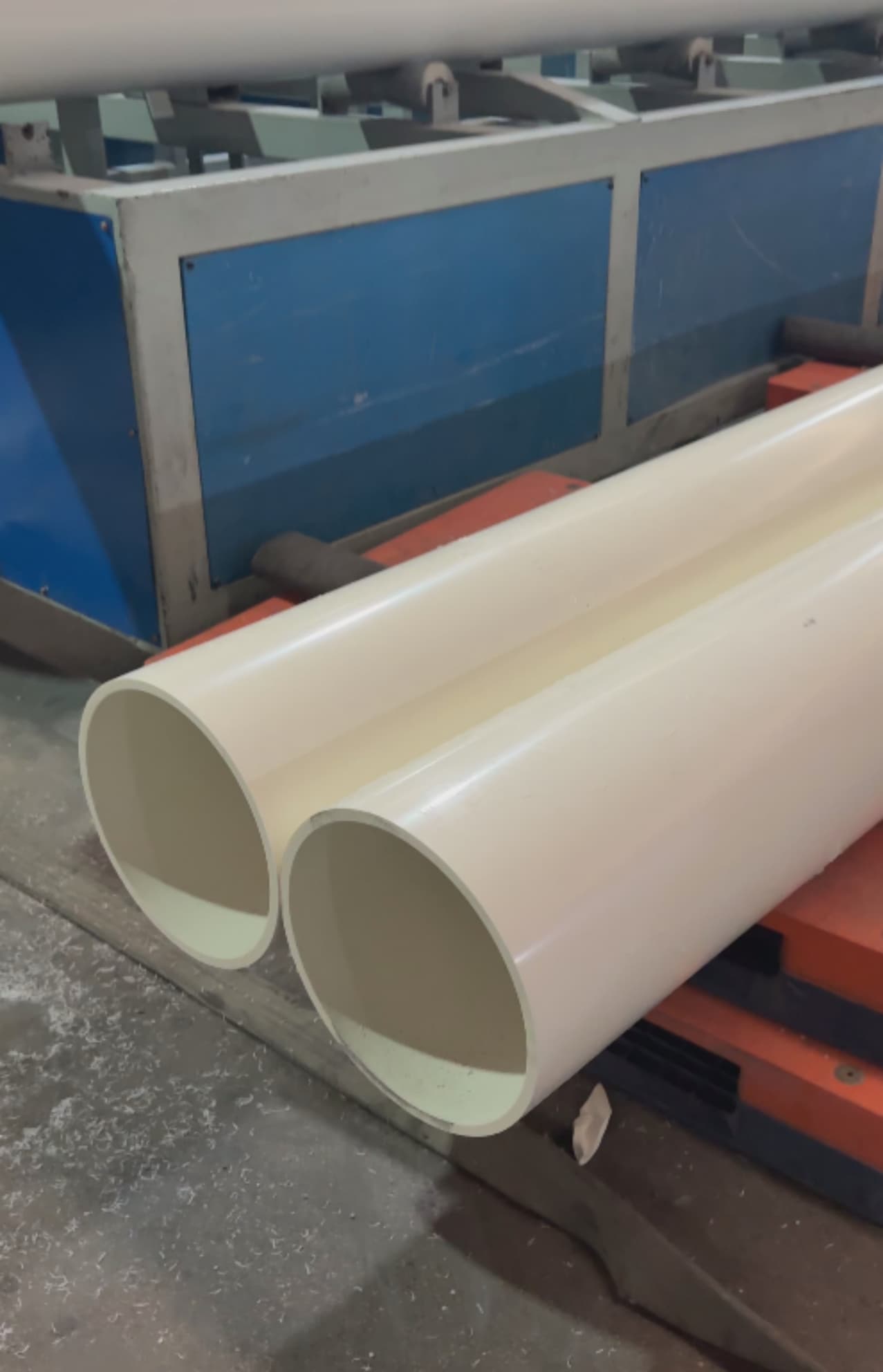 White PVC water pipe specification: 315