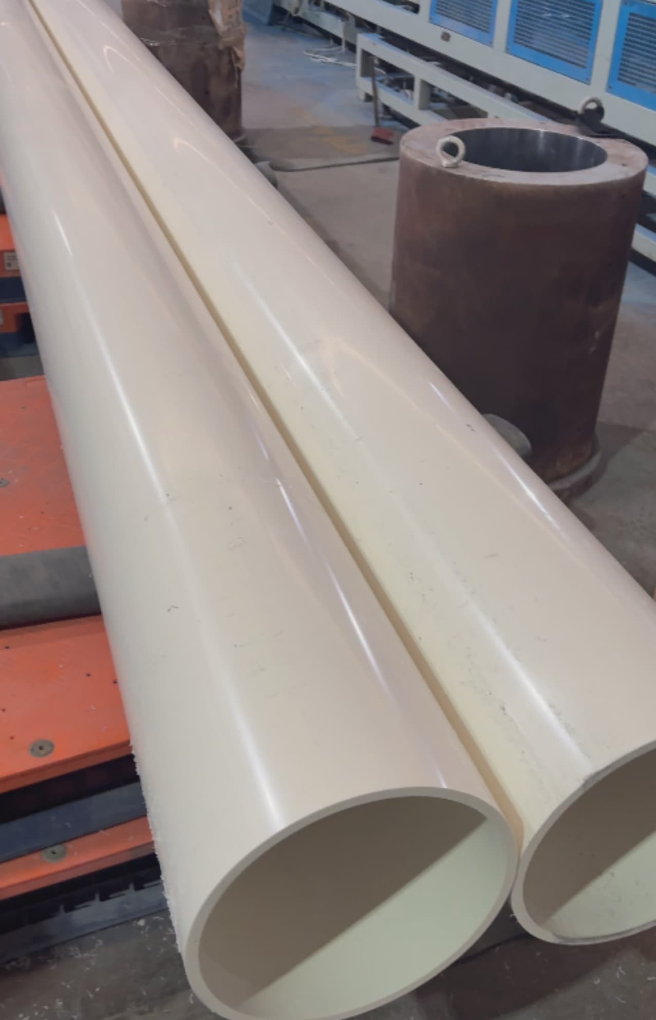 White PVC water pipe specification: 315