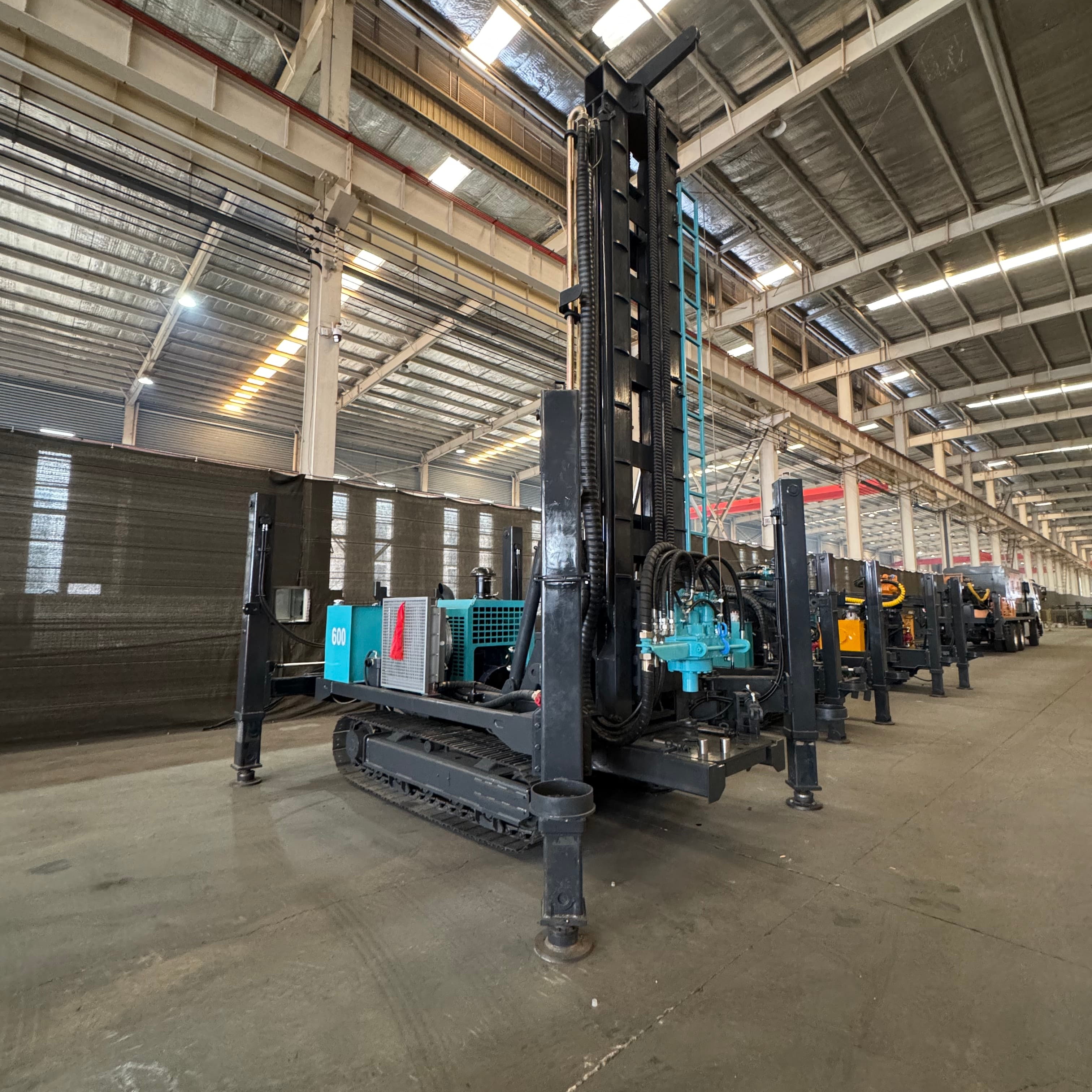 HT-600 water well drilling rig
