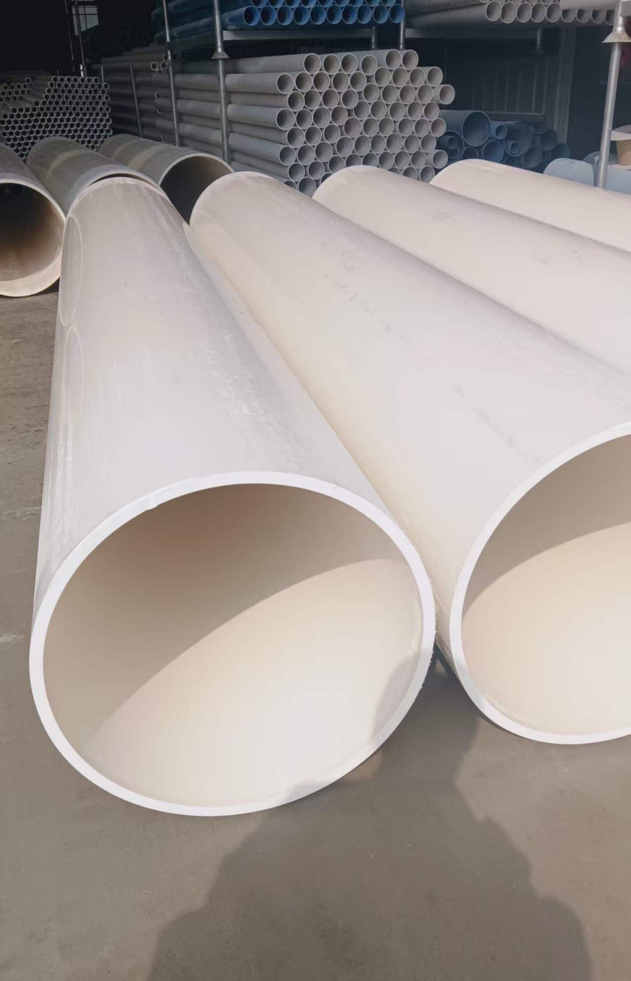 White PVC water pipe specification: 630