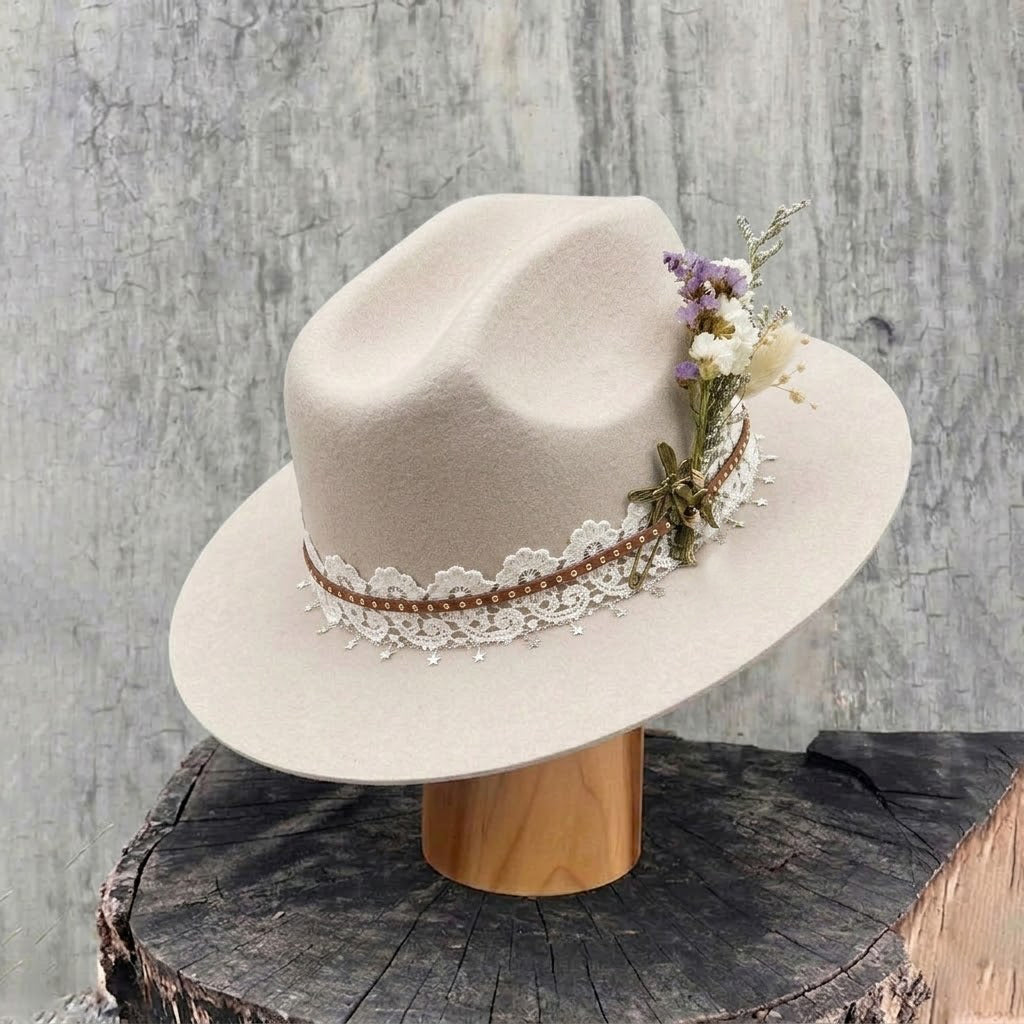 Cream Felt Hat - Star Chain & Bronze Yellow Pin
