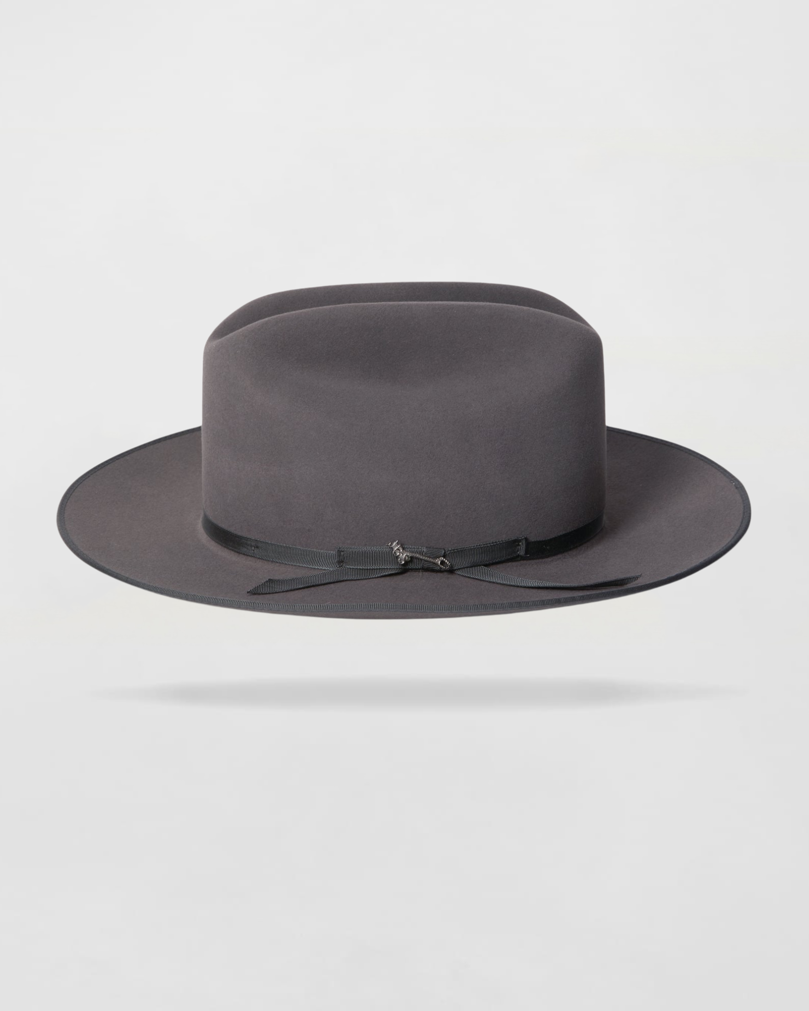 Classic Charm Felt Outdoor Hat in Silverbelly