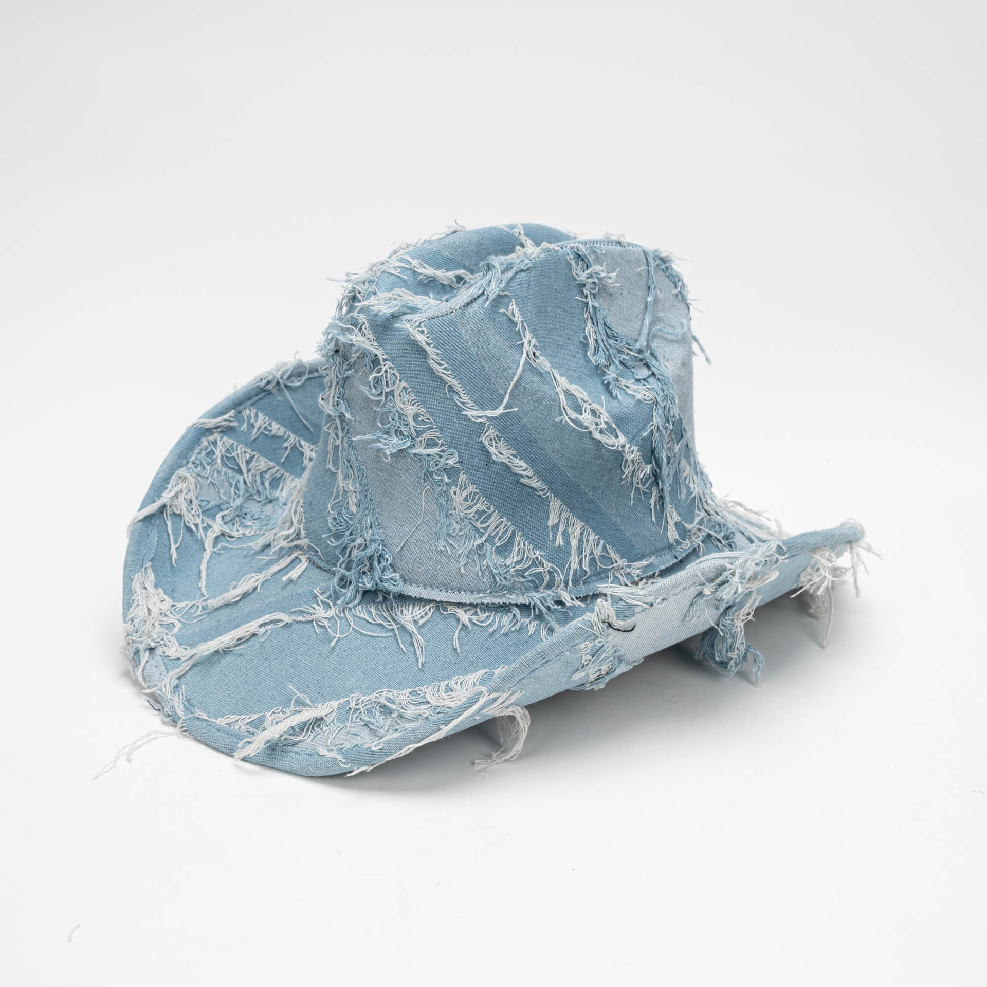 Fringe Tear – Bold Brim