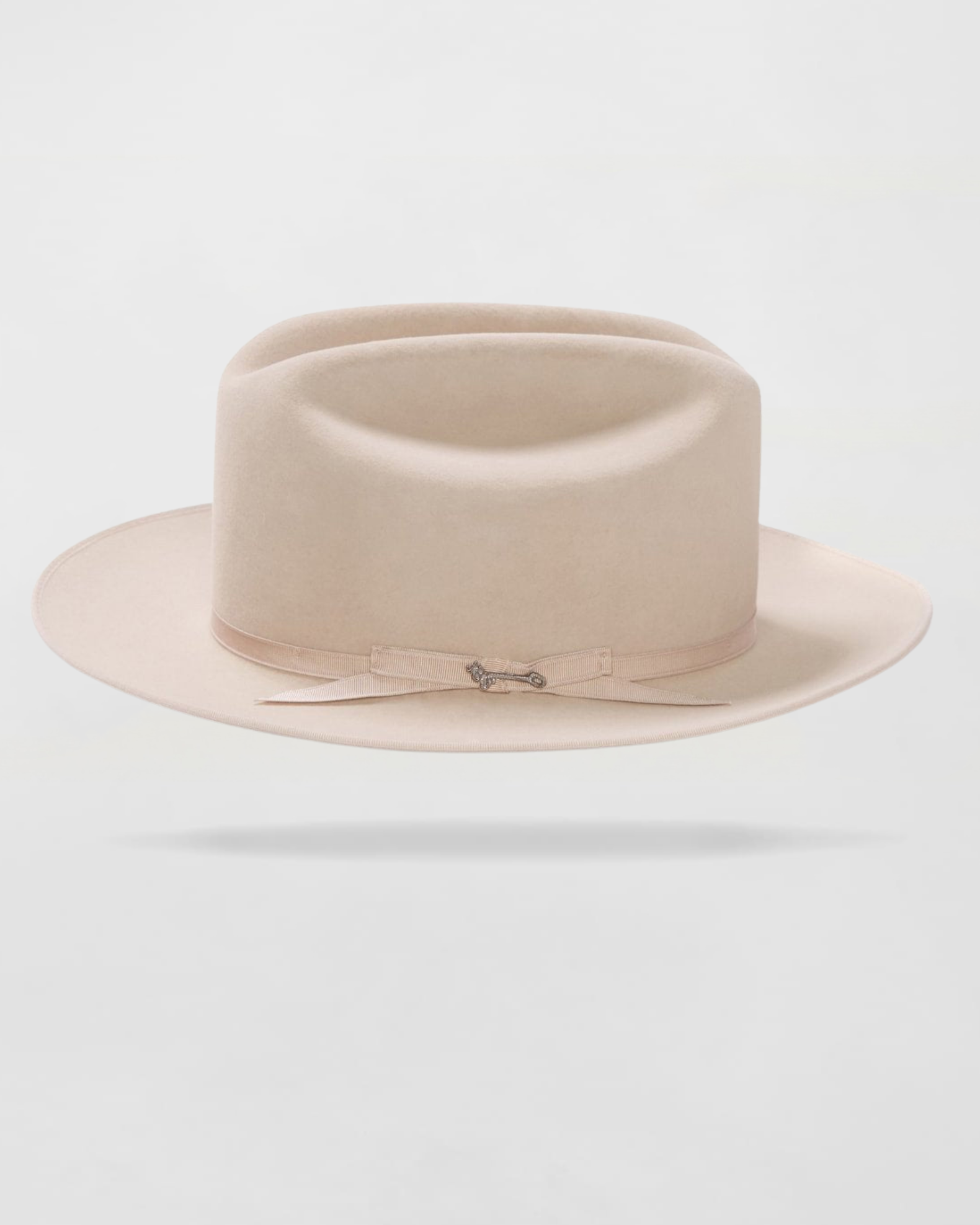 Classic Charm Felt Outdoor Hat in Silverbelly