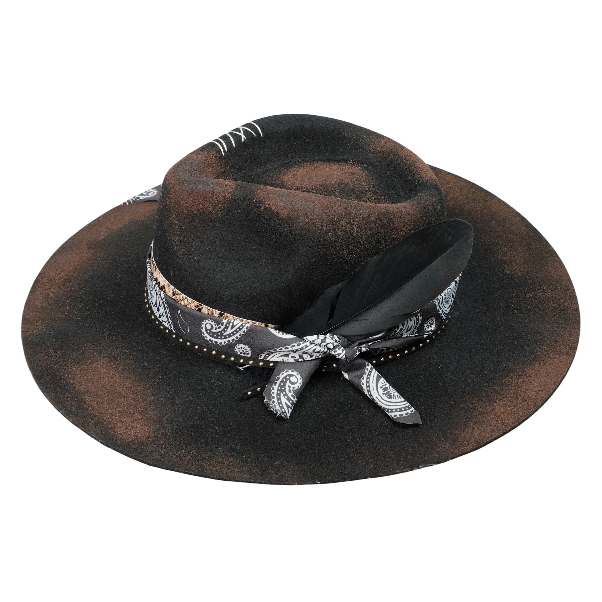 Minimal Felt Hat – Dark Base, Subtle Fire & Fabric Trim