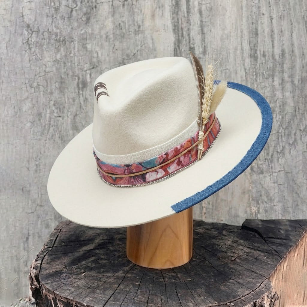 Stitched Teardrop Fedora - Off-White with Dried Flower Bouquet