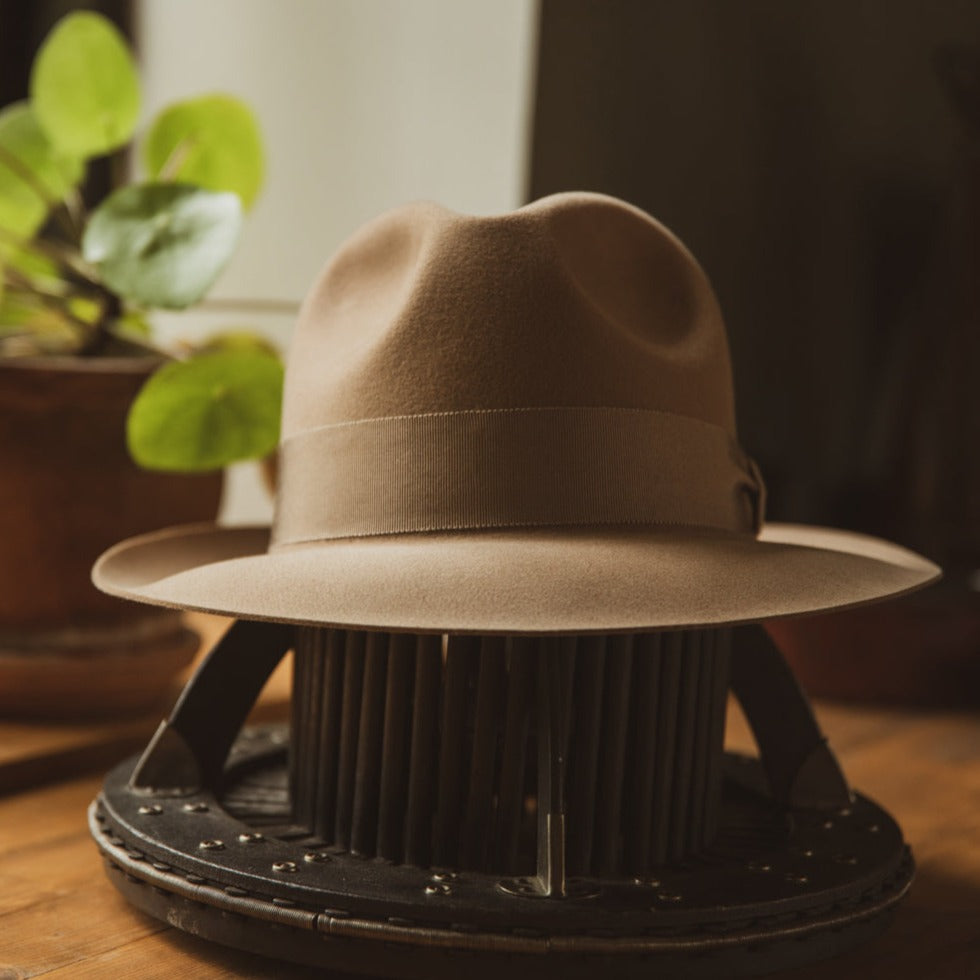 Trendy Classic Felt Fedora in Camel