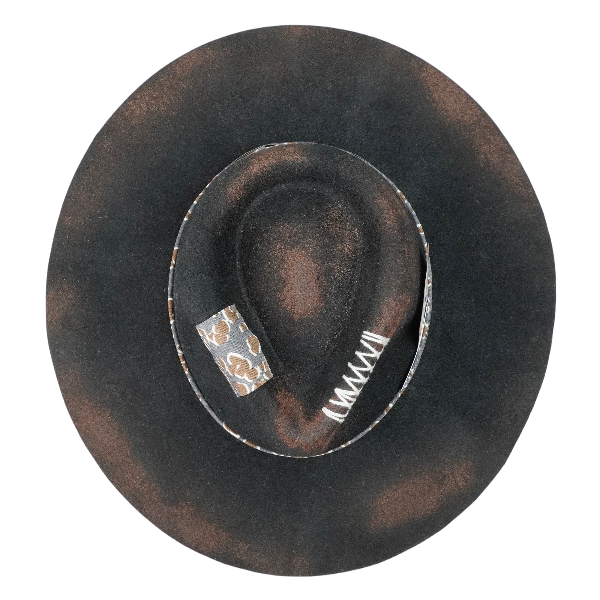 Artistic Felt Hat – Sculpted Crown, Eclectic Hatband