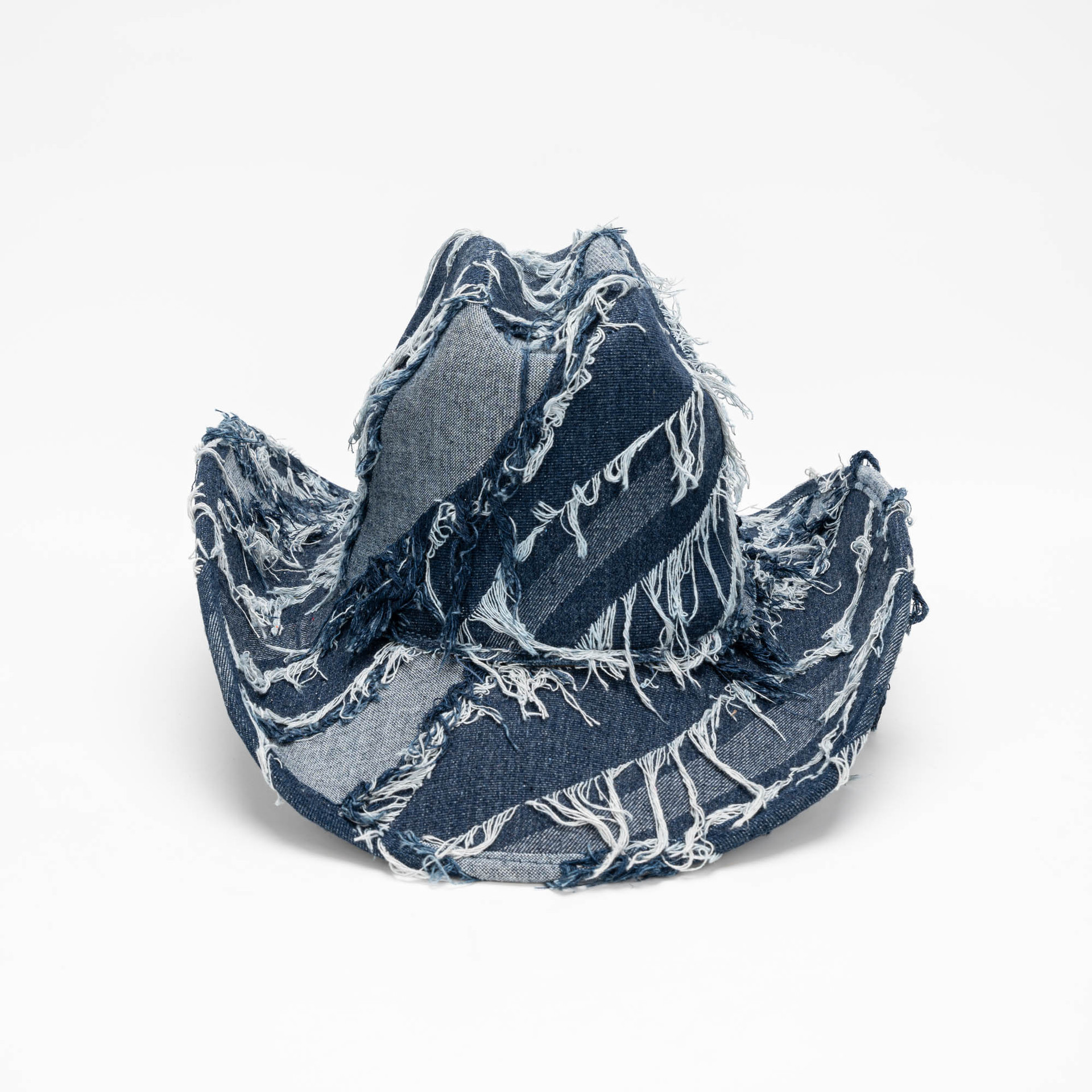 Fringe Tear – Bold Brim