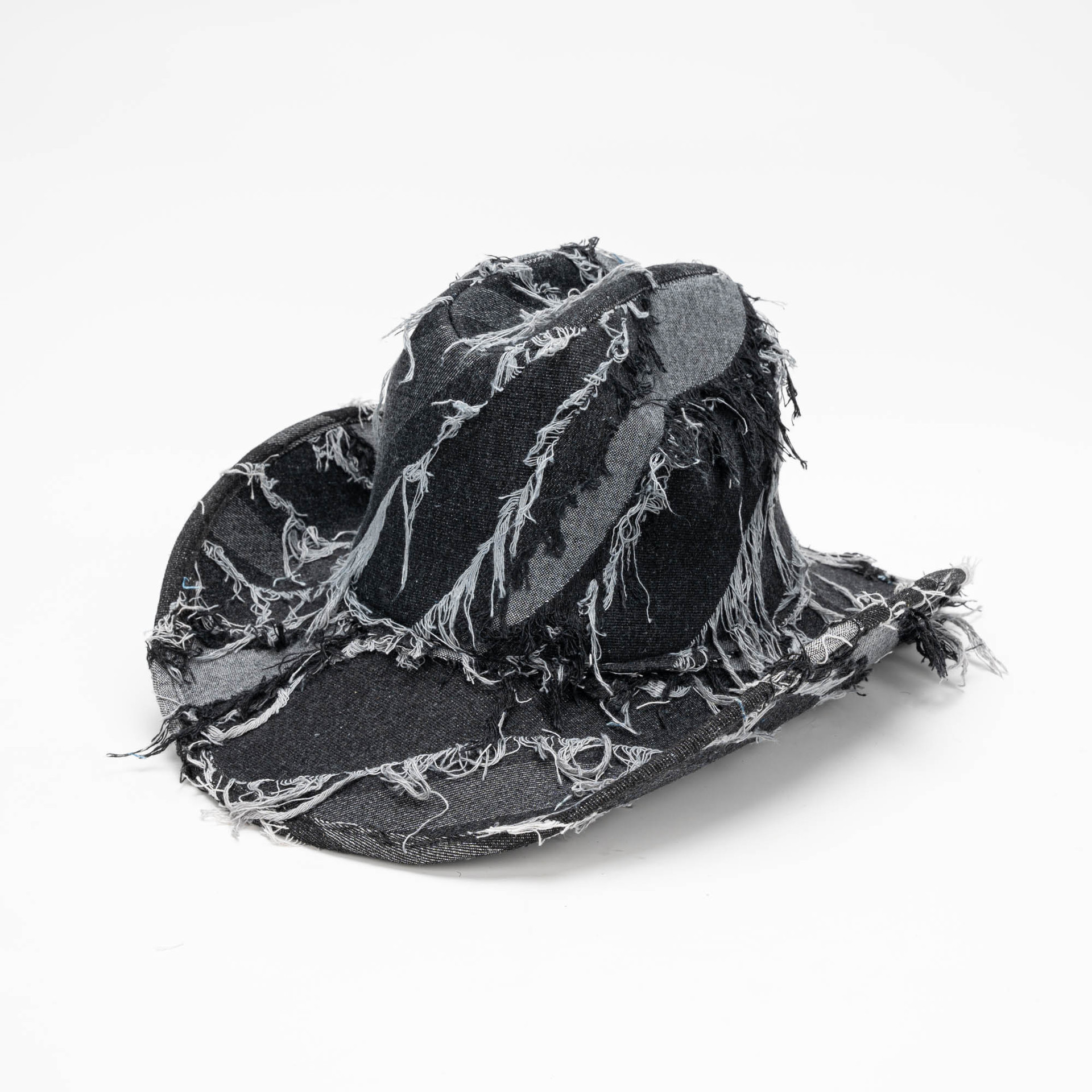 Fringe Tear – Bold Brim