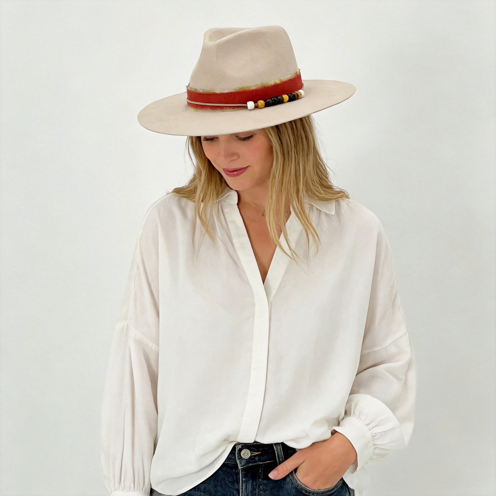 Beige Wide-Brim Felt Hat – Beaded Band