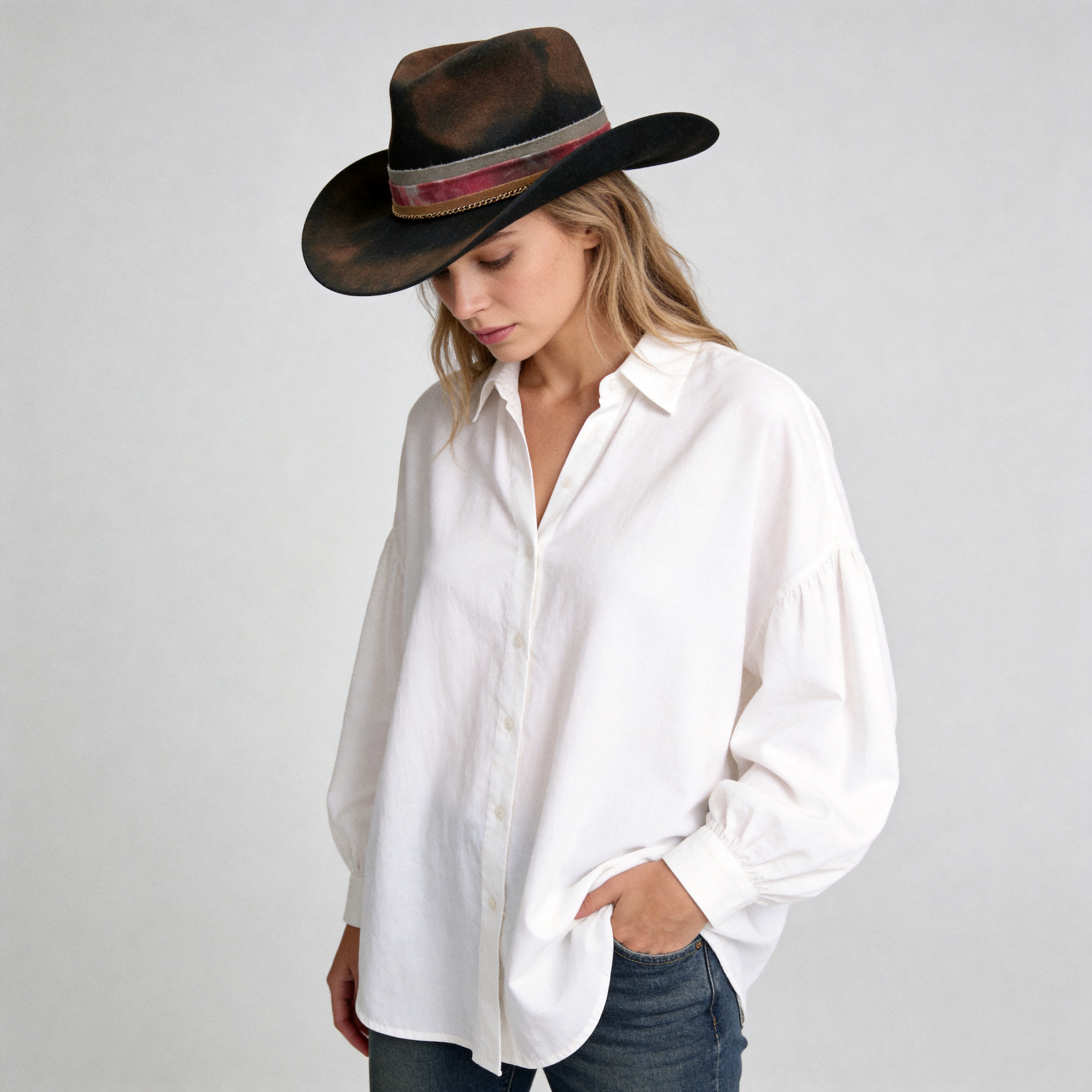 Black Rolled Brim Felt Hat with Gold Chain Band