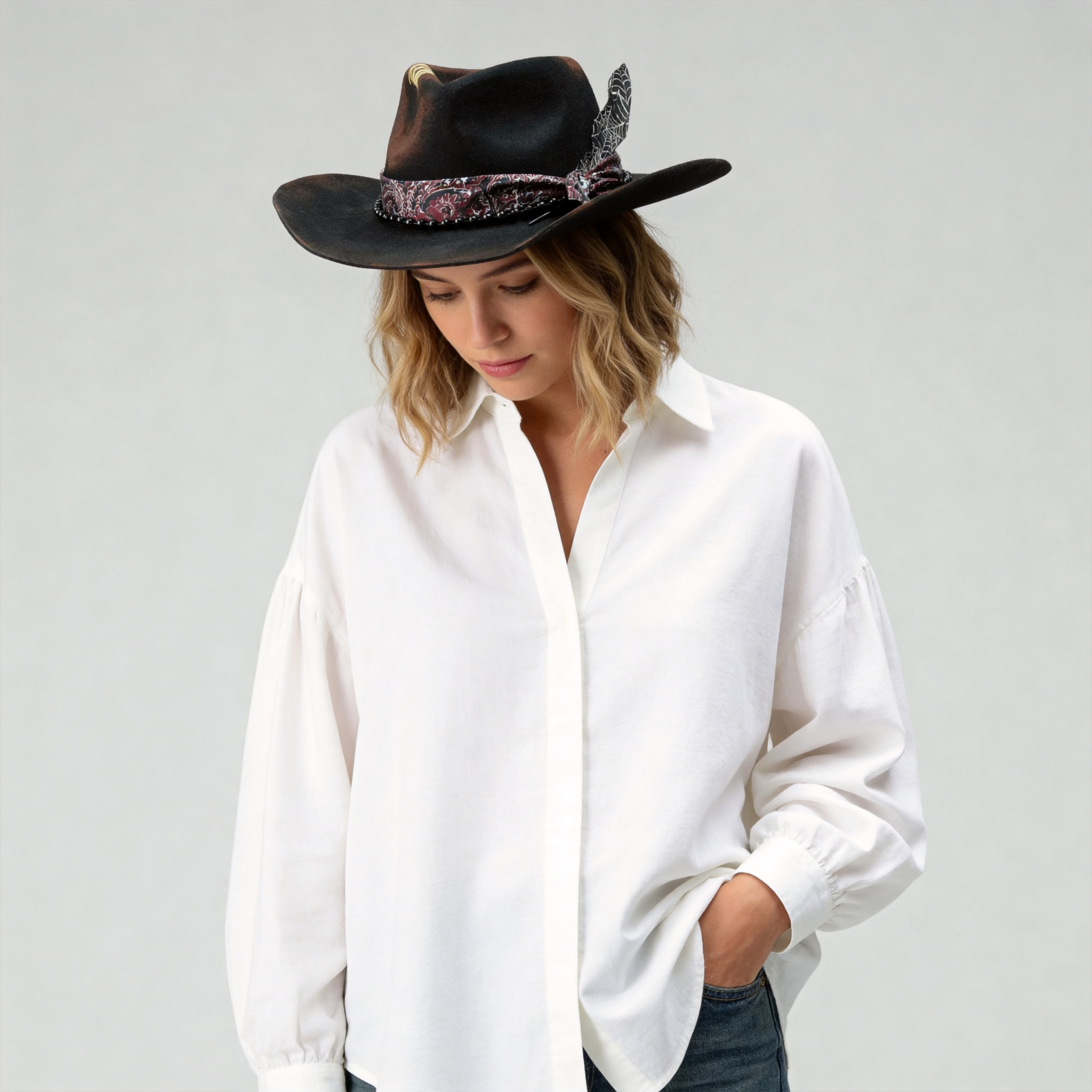 Refined Felt Hat – Dark Tone, Delicate Beadwork