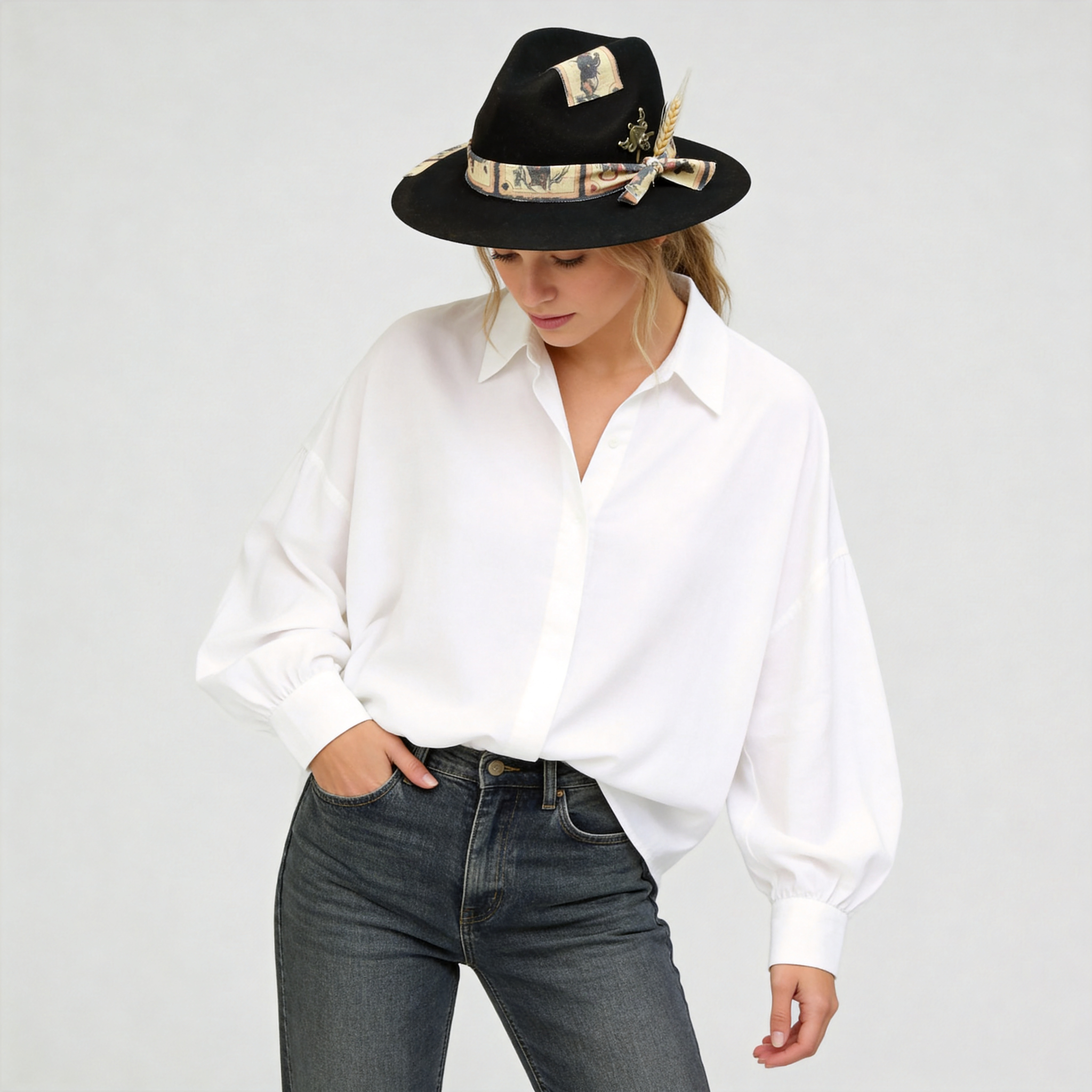 Minimal Felt Hat – Charred Detail, Retro Textile Trim