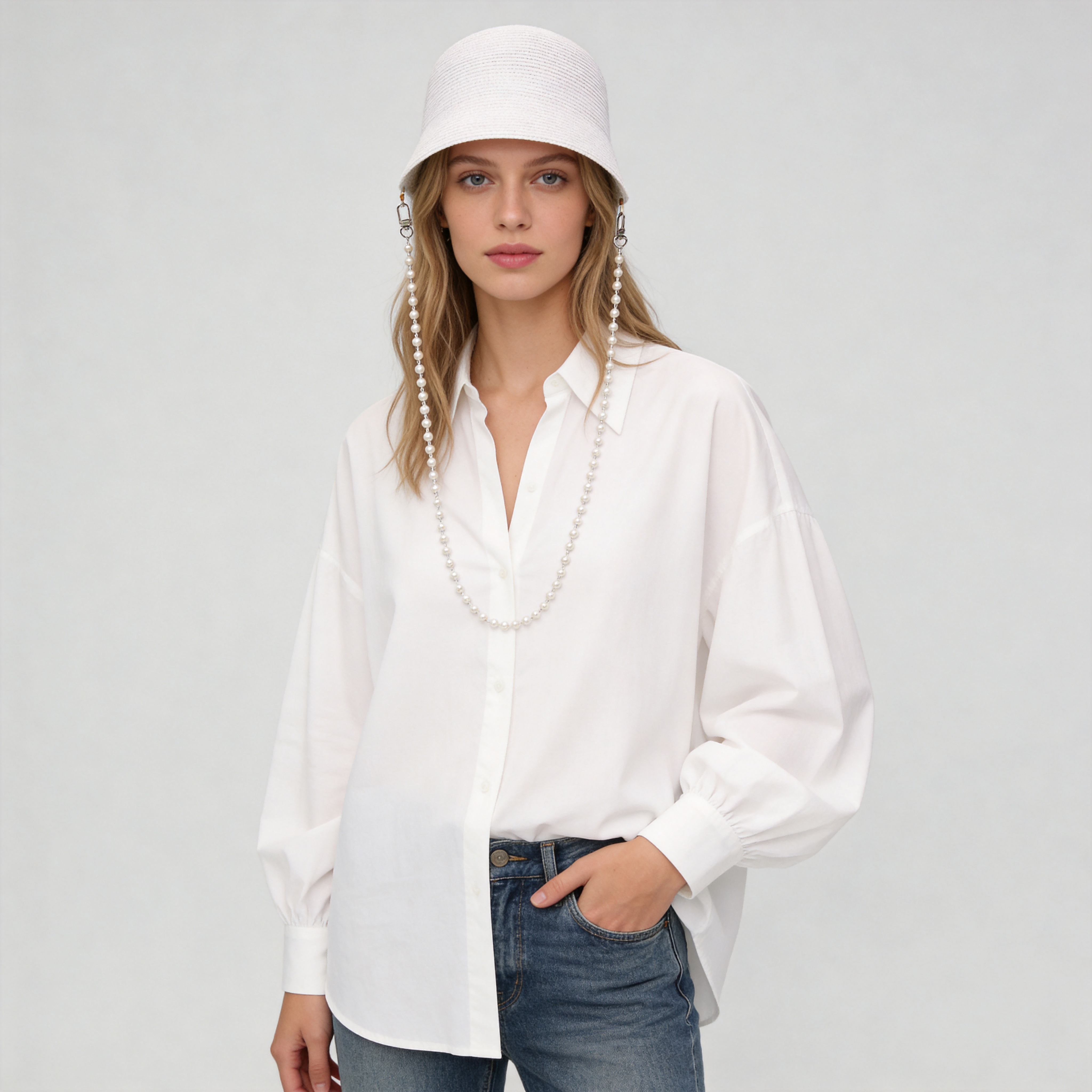 Women's Pearl Chain Bucket Hat - White Straw Sun Hat for Summer Streetwear & Beach Travel
