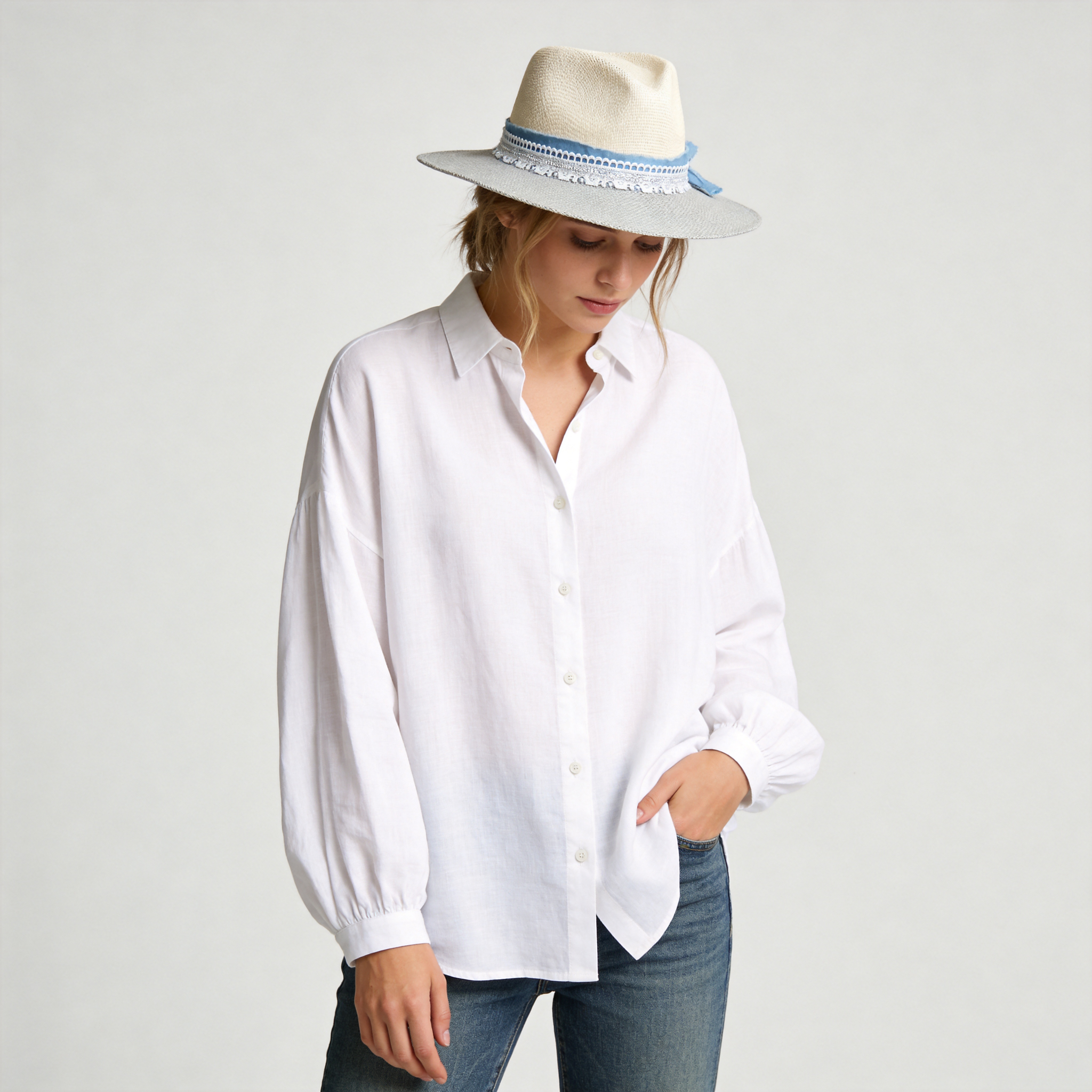 Two-Tone Straw Hat with Denim Band & Silver Chain