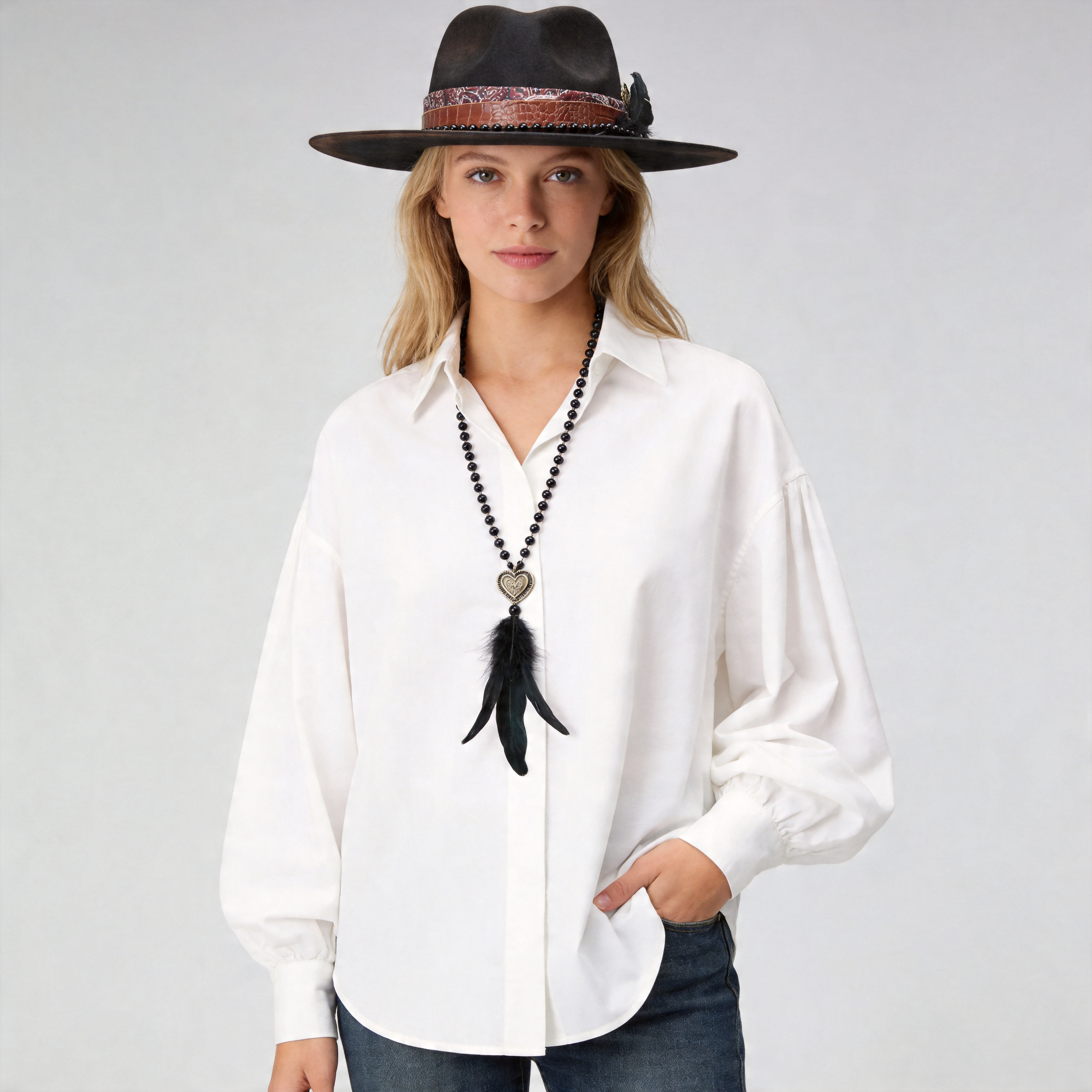 Refined Felt Hat – Minimal Shape, Tactile Details
