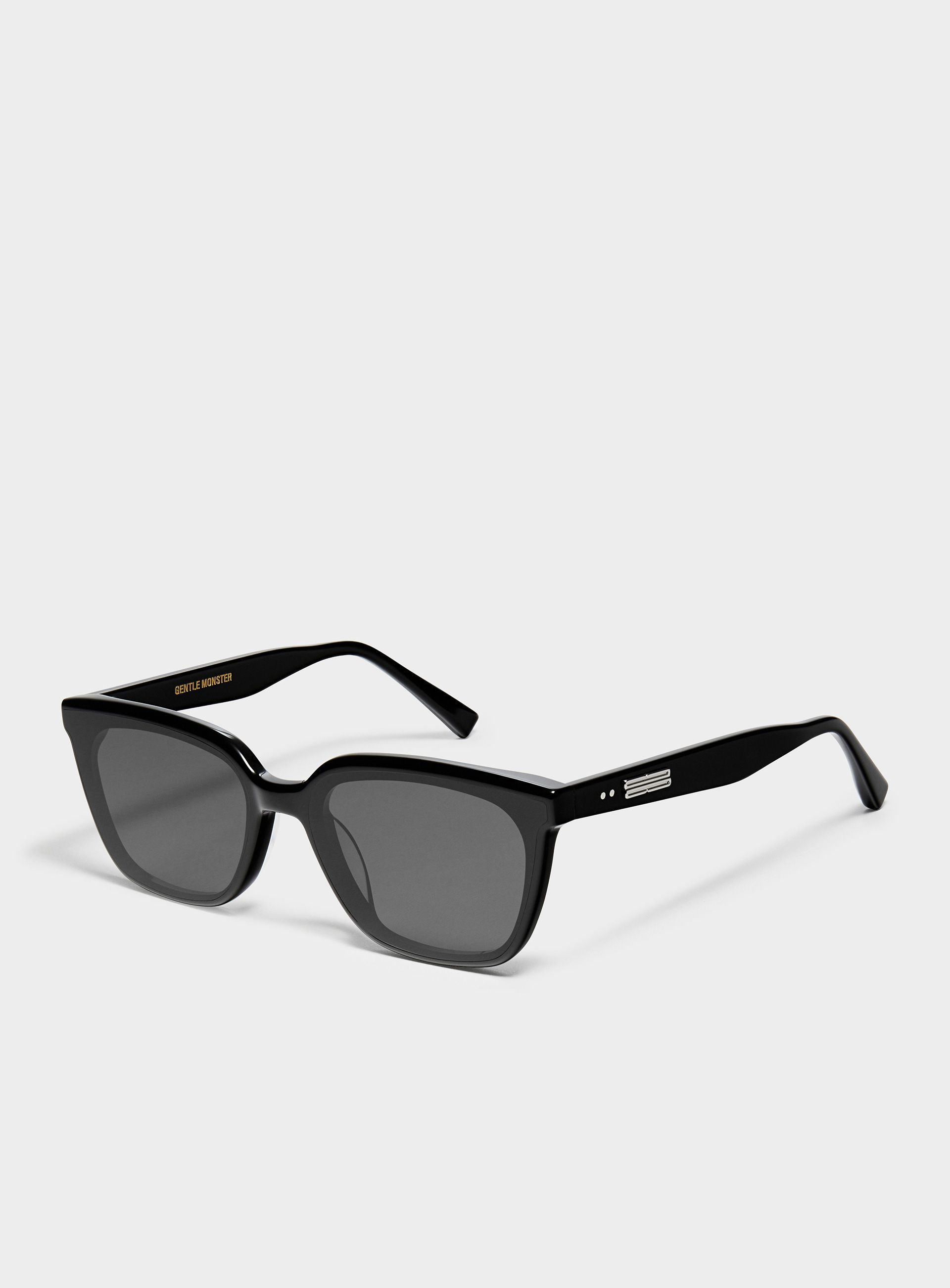 Mondo 01