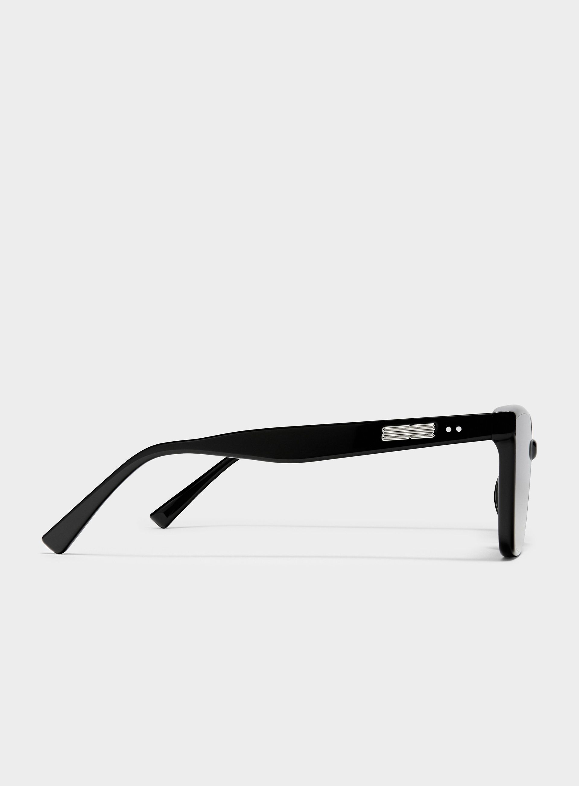 Mondo 01