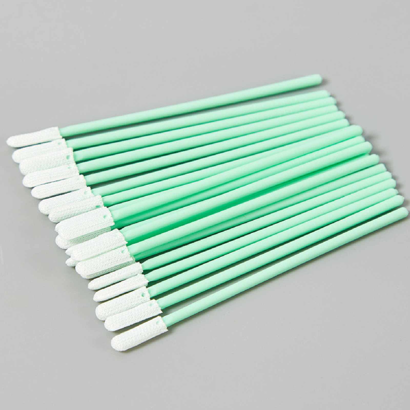 Dust free cotton swab with a cotton head