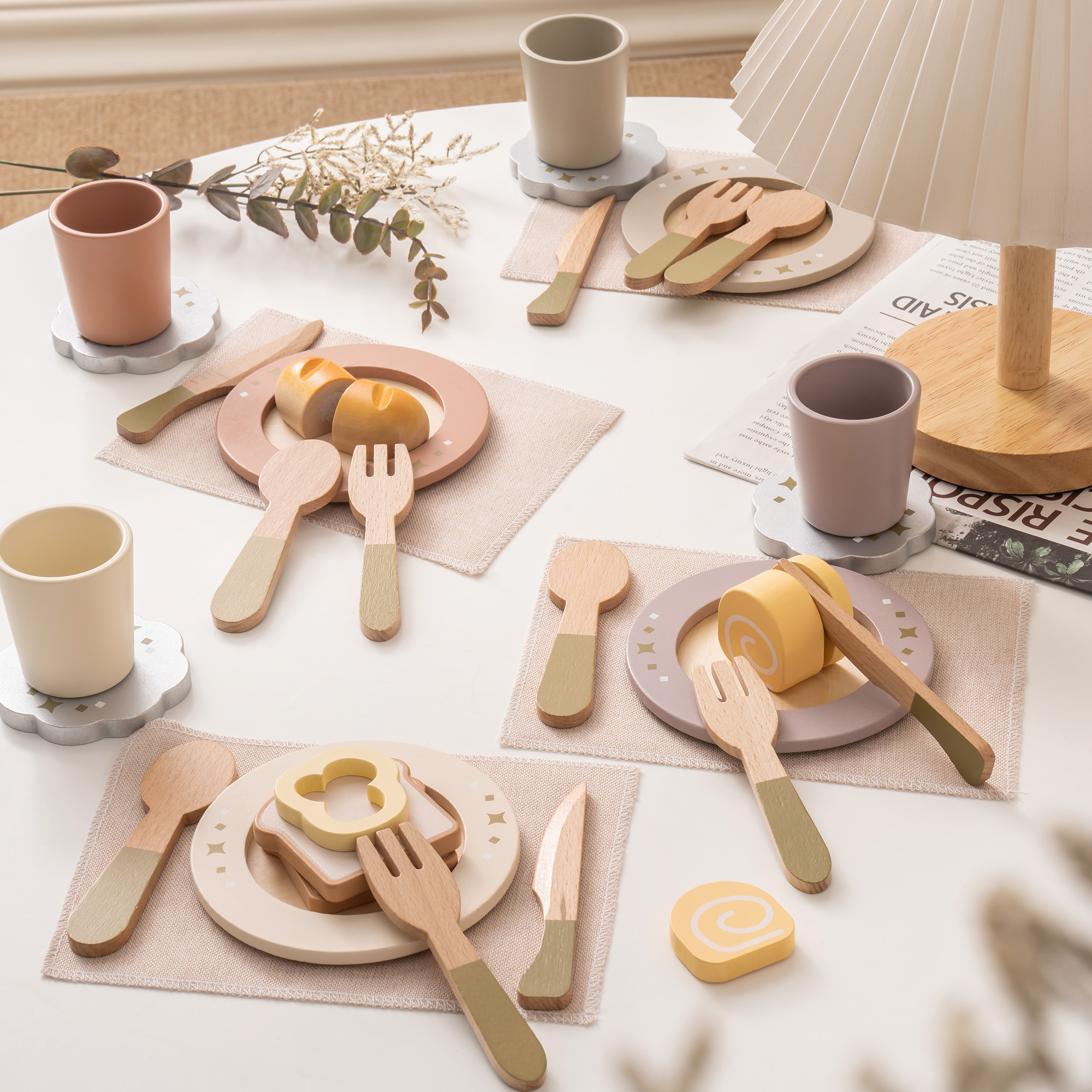 ROBUD 4-Set Wooden Play Dishes Set