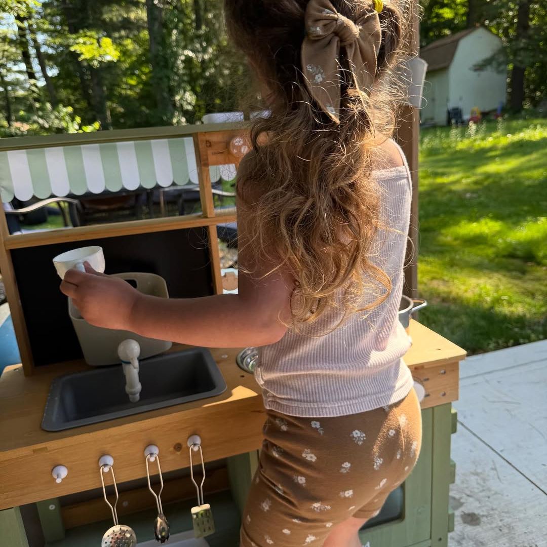 ROBUD Outdoor Mud Play Kitchen Green