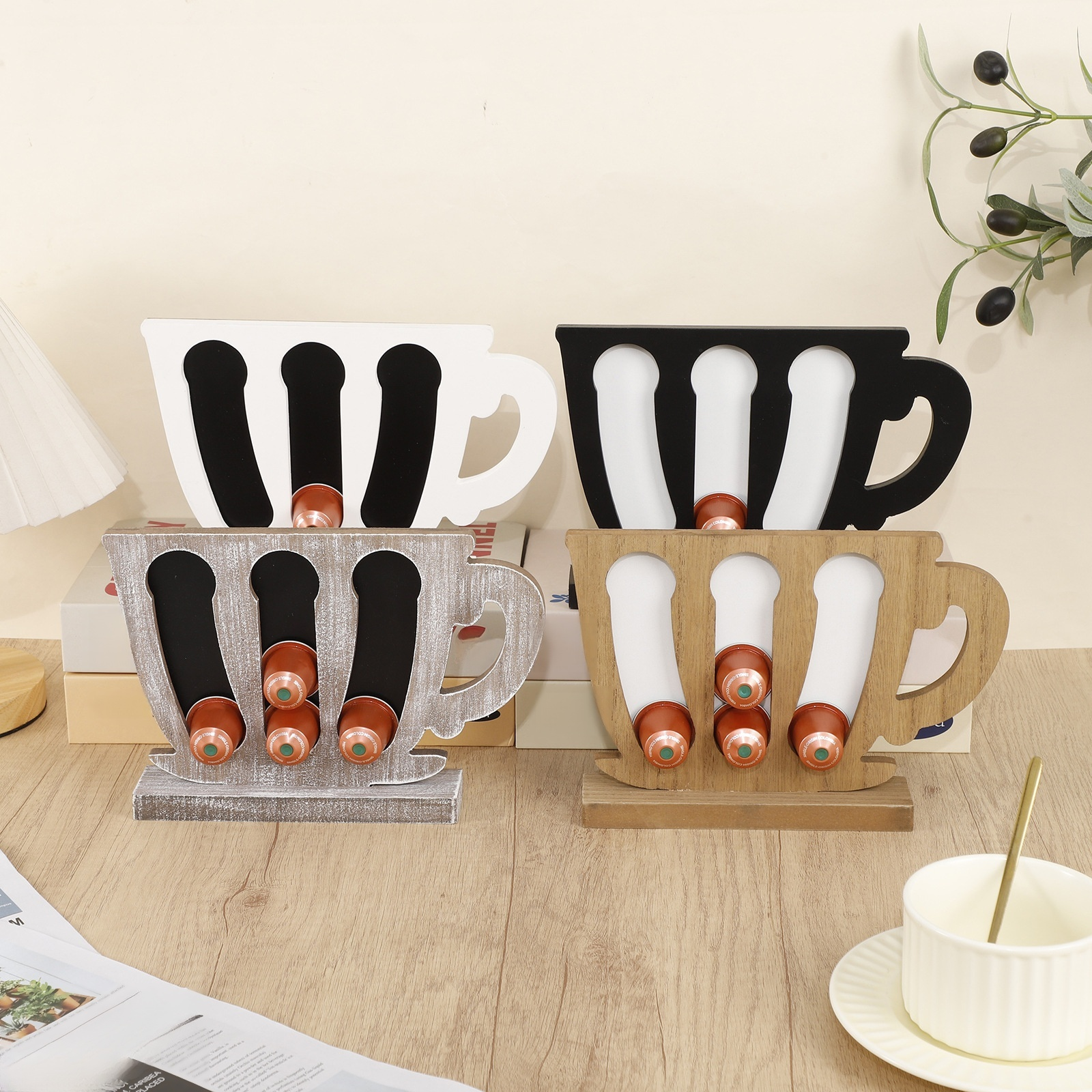 ชิ้นตกแต่งไม้สำหรับจัดเก็บในบ้าน