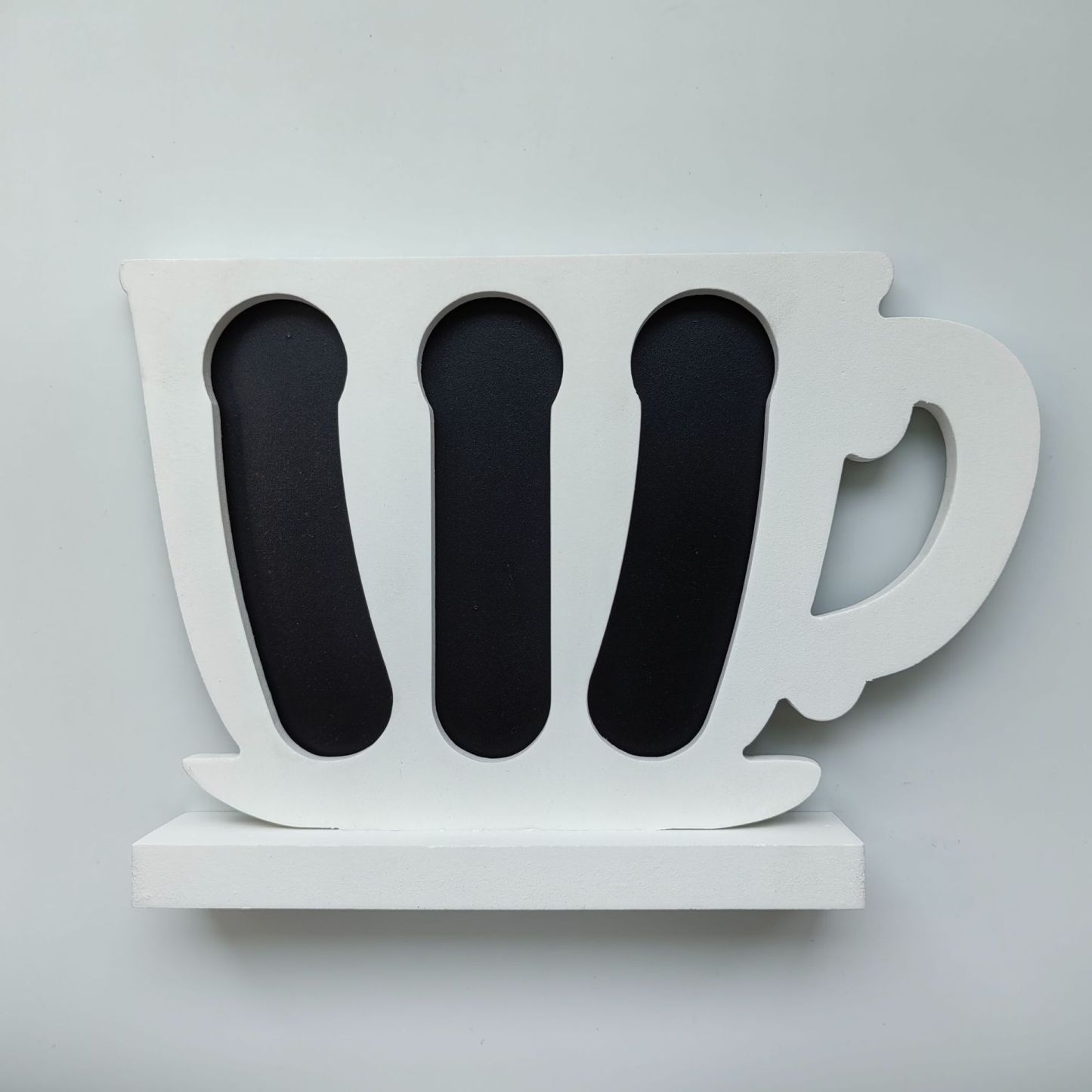 ชิ้นตกแต่งไม้สำหรับจัดเก็บในบ้าน