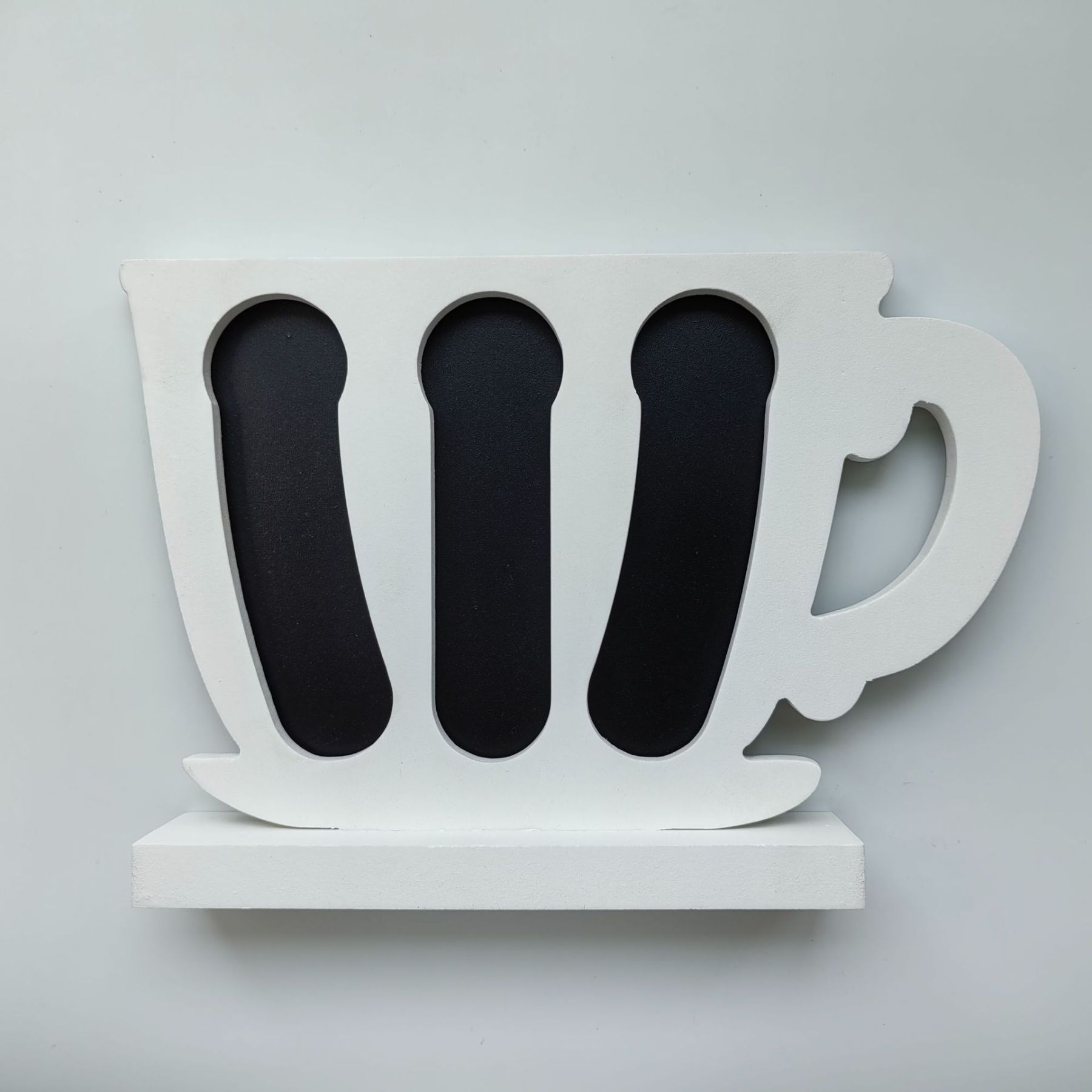 ชิ้นตกแต่งไม้สำหรับจัดเก็บในบ้าน