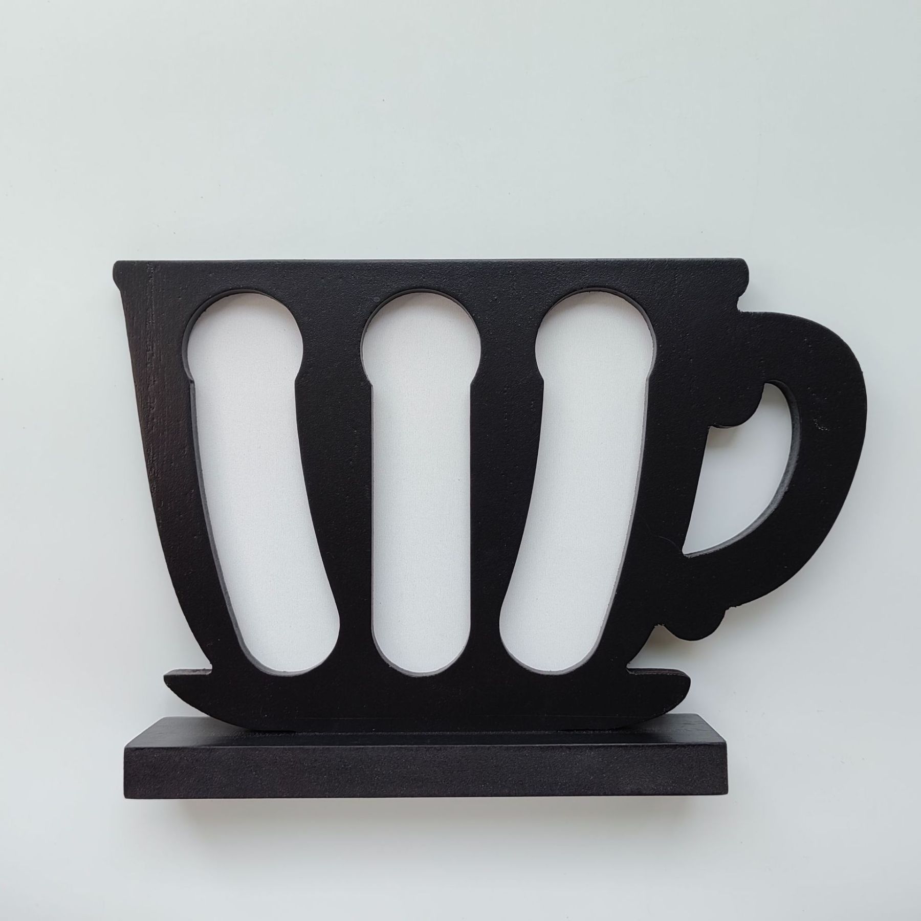 ชิ้นตกแต่งไม้สำหรับจัดเก็บในบ้าน