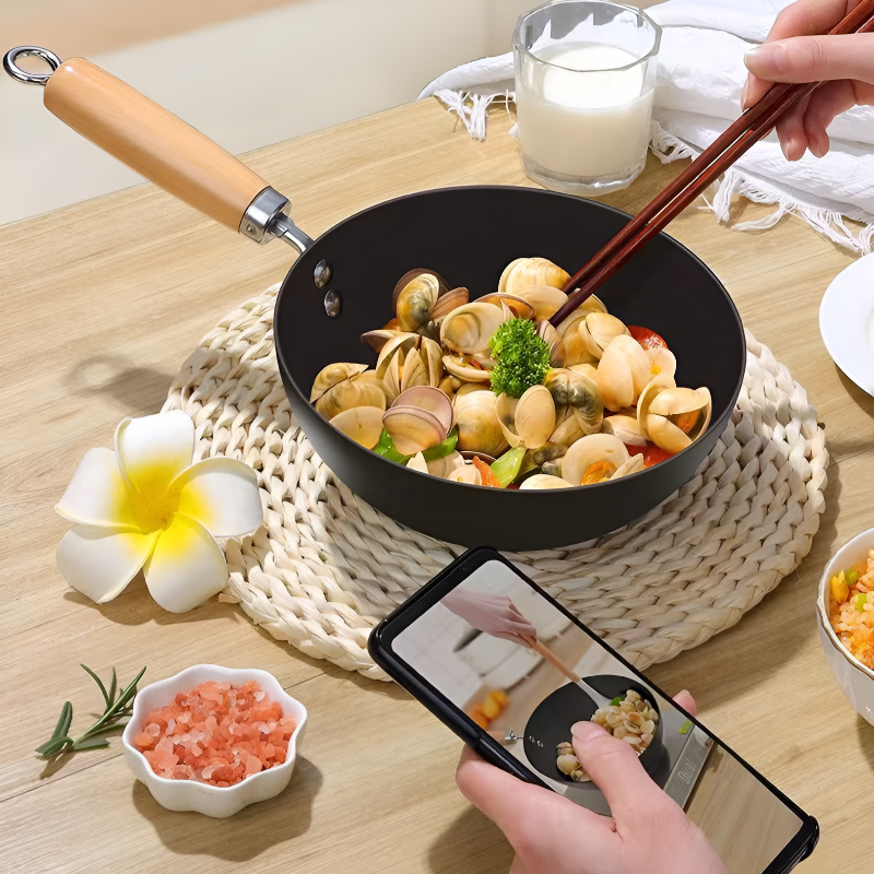 กระทะเหล็กหล่อ