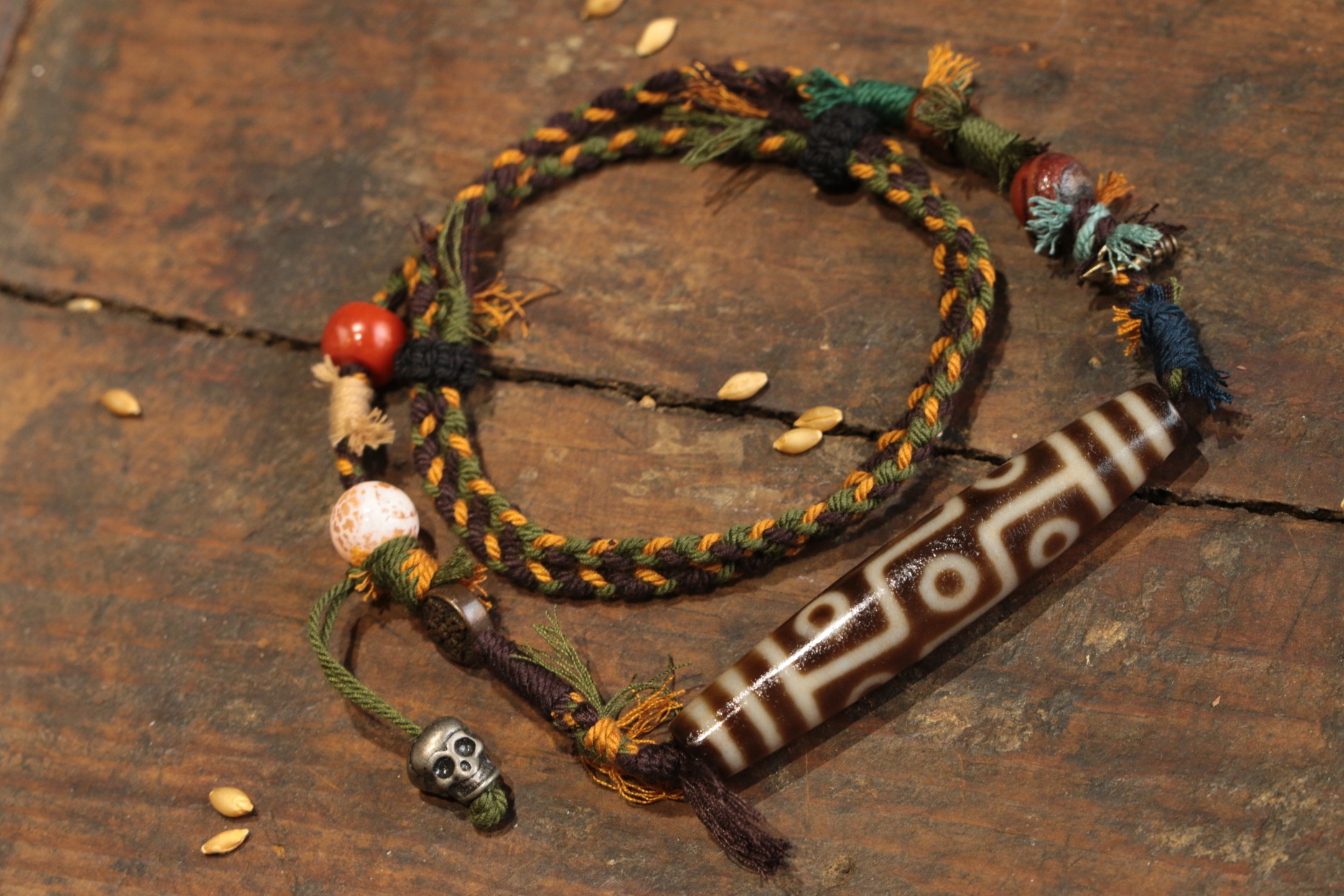 Nine-Eyed Dzi Bead Clavicle Necklace（Unique ID:cp-2-1820）