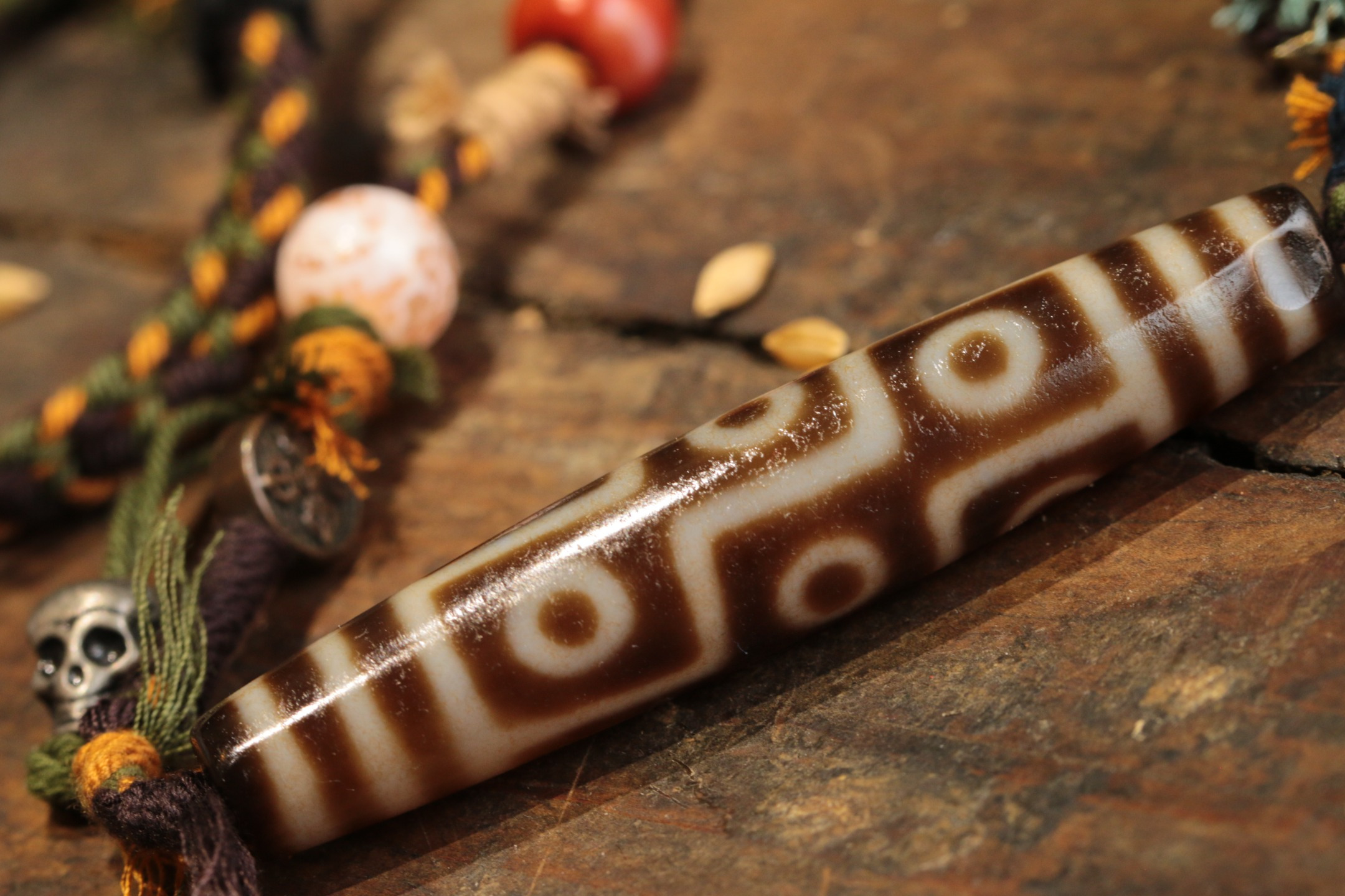 Nine-Eyed Dzi Bead Clavicle Necklace（Unique ID:cp-2-1820）
