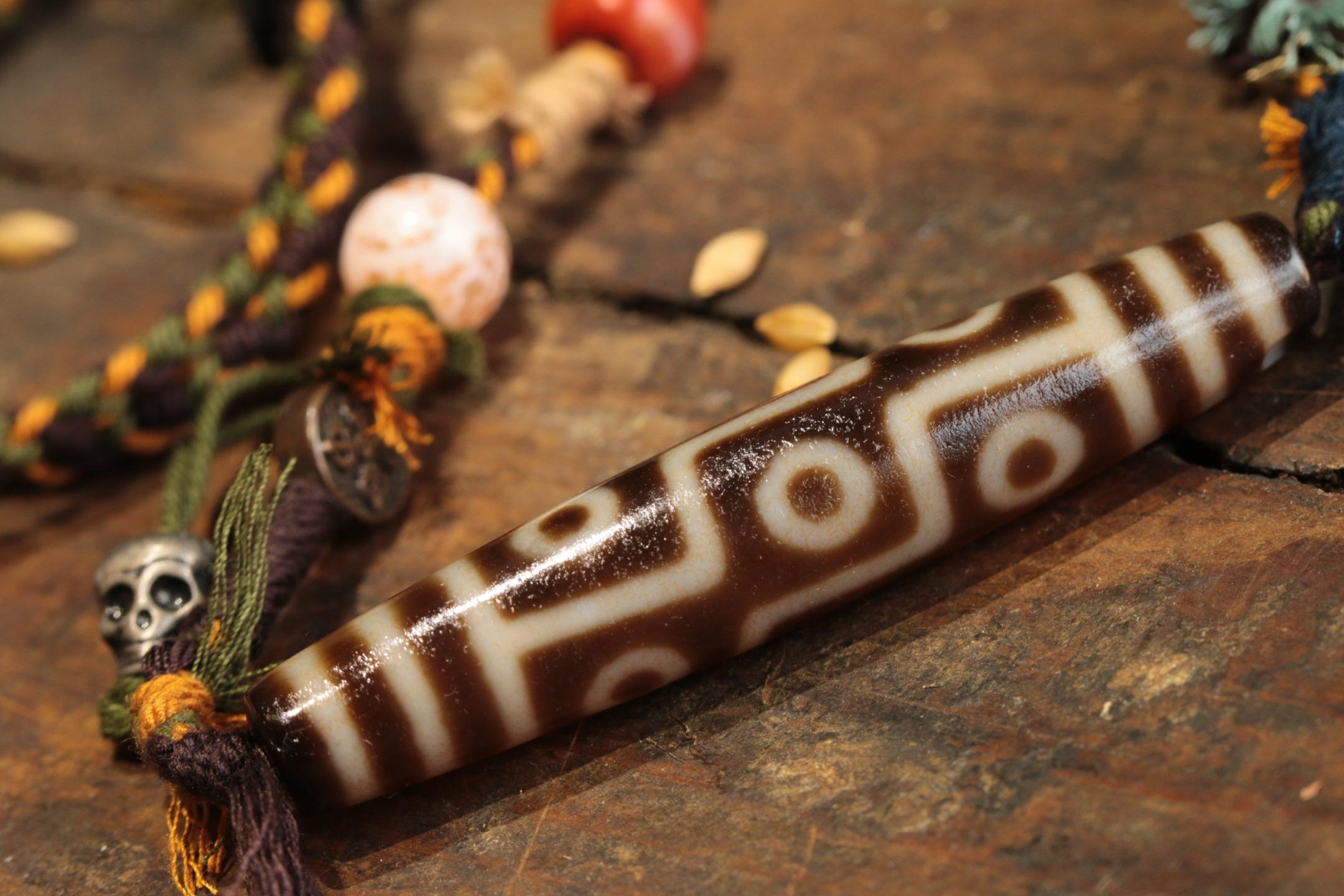 Nine-Eyed Dzi Bead Clavicle Necklace（Unique ID:cp-2-1820）