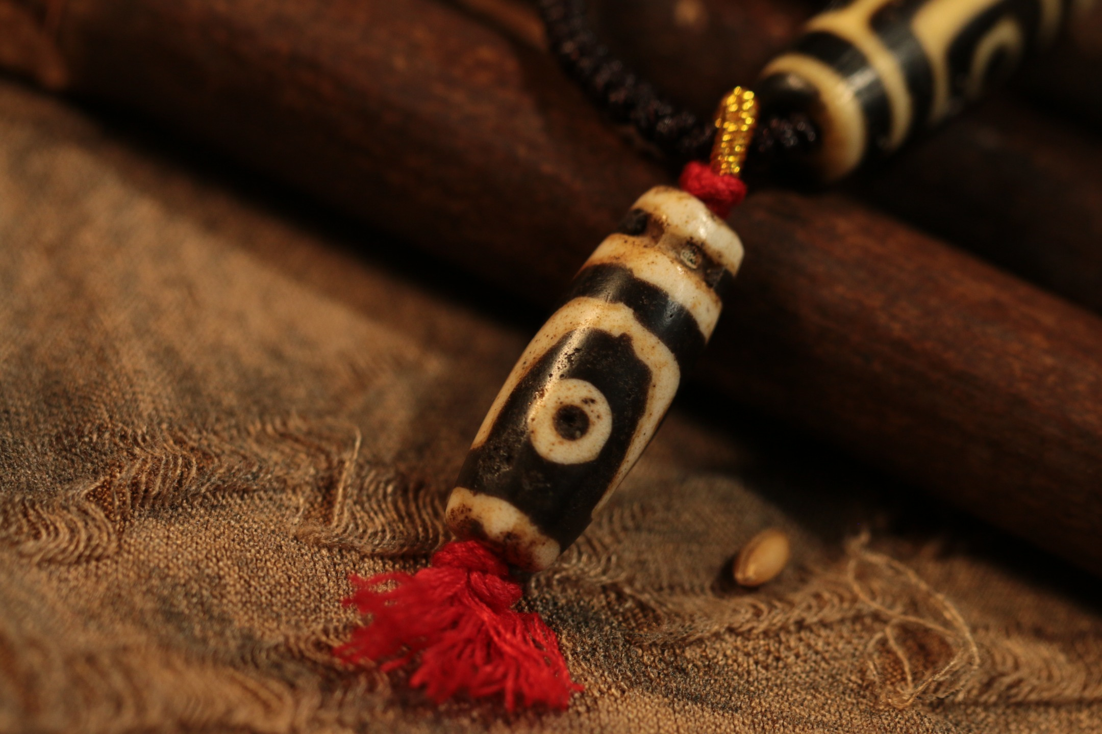 Glass Dzi Bead Clavicle Necklace（Unique ID:cp-2-2502）