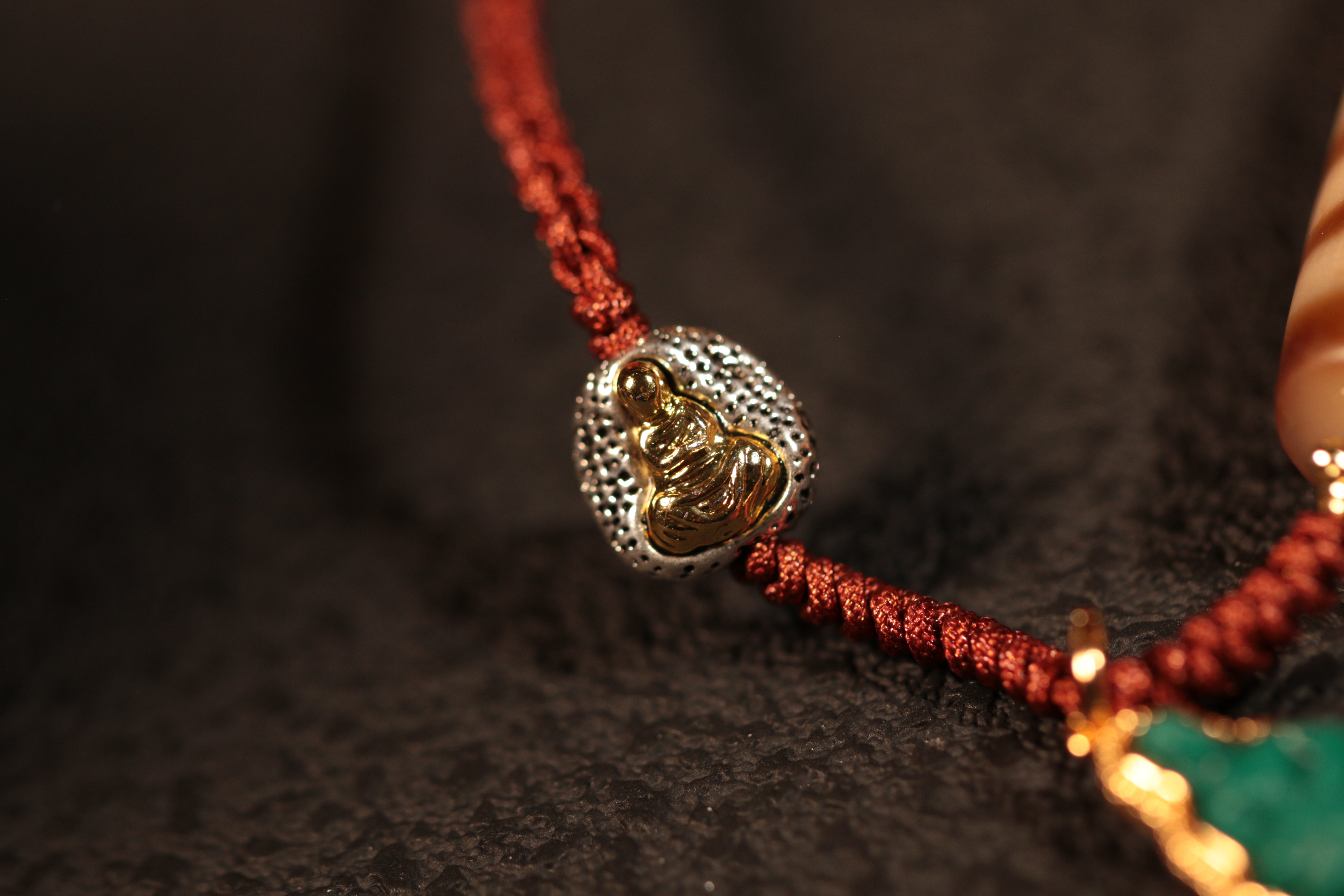 Nine-Eyed Dzi Bead Clavicle Necklace（Unique ID:cp-2-3046）