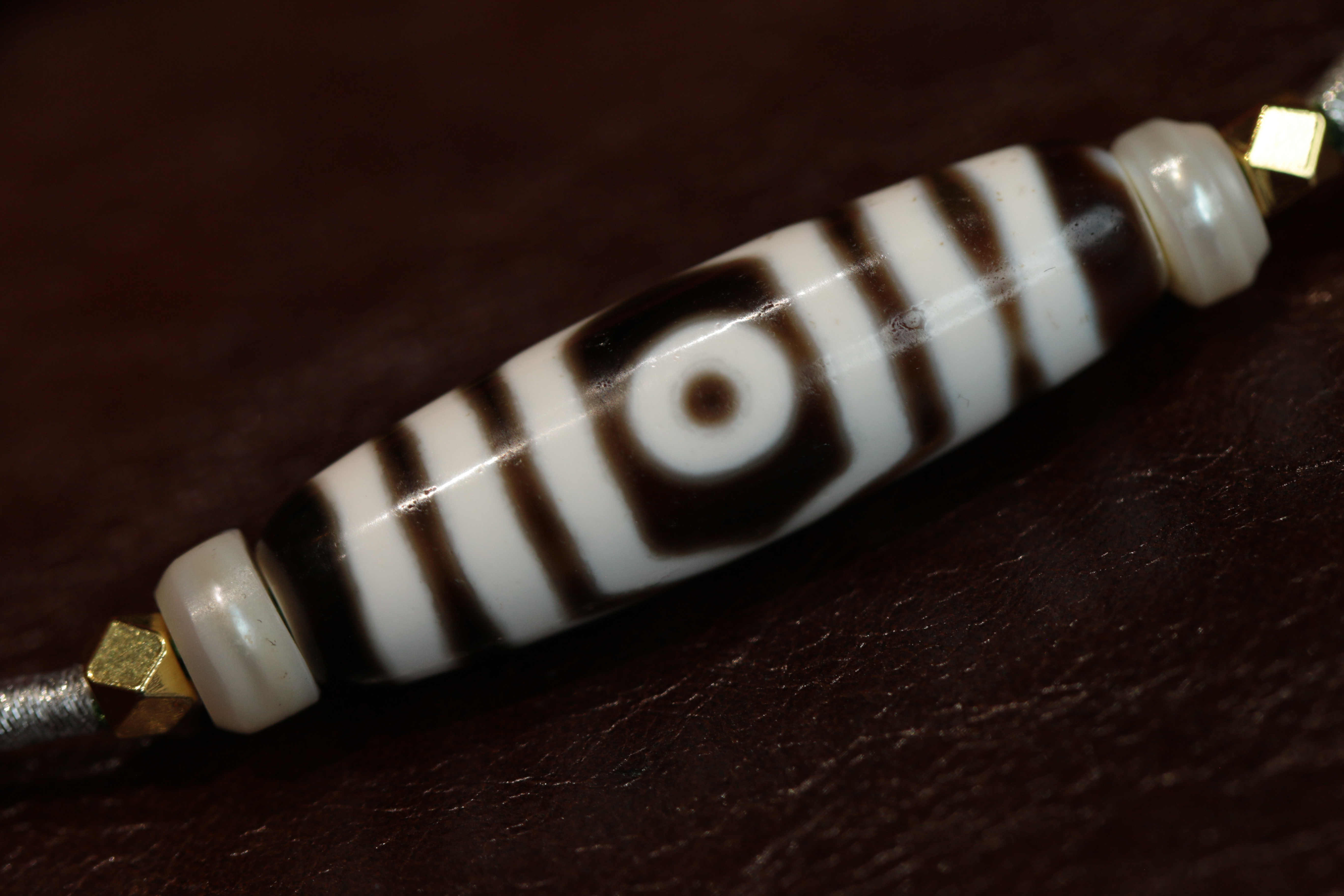 Three-Eyed Dzi Bead Bracelet（Unique ID:cp-1-4358）