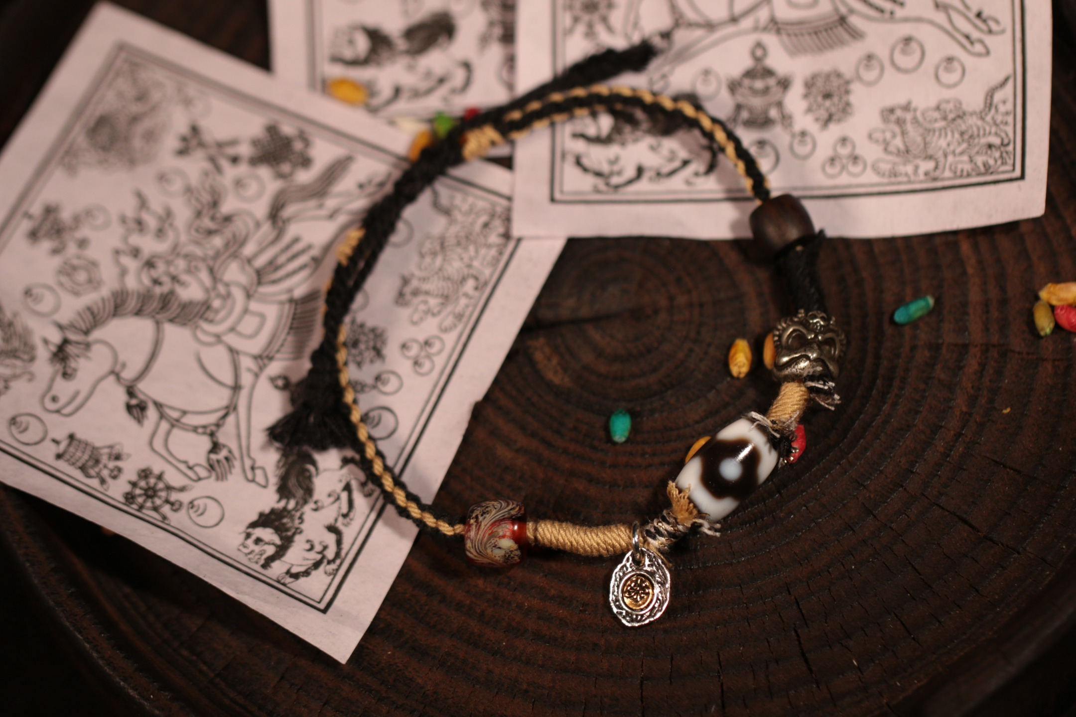 Mandala Three-Eyed Bead Bracelet（Unique ID:cp-1-5978）