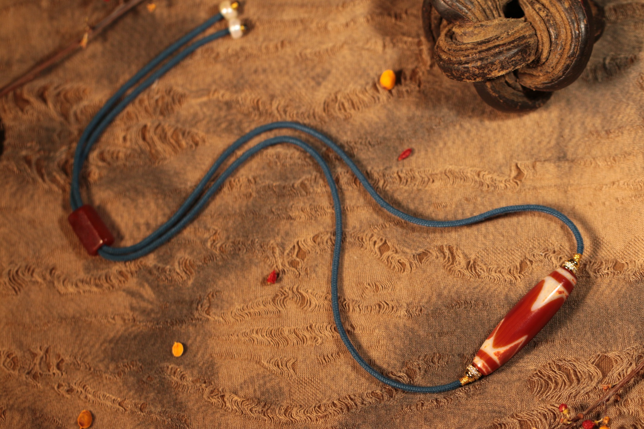 Tiger Tooth Dzi Bead Clavicle Necklace（Unique ID:cp-2-2727）