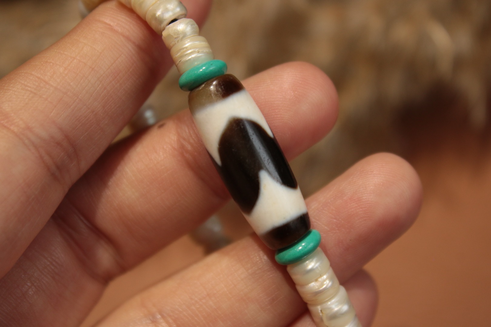 Pearl and Tiger Tooth Bracelet（Unique ID:cp-1-3396）