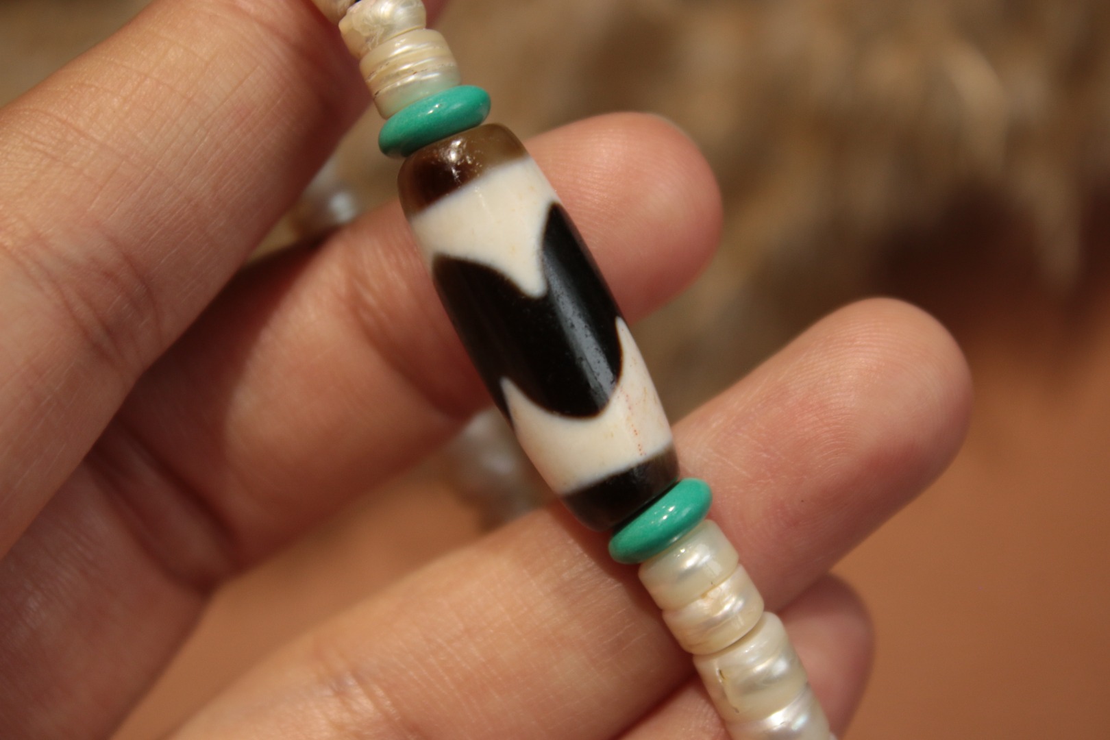 Pearl and Tiger Tooth Bracelet（Unique ID:cp-1-3396）