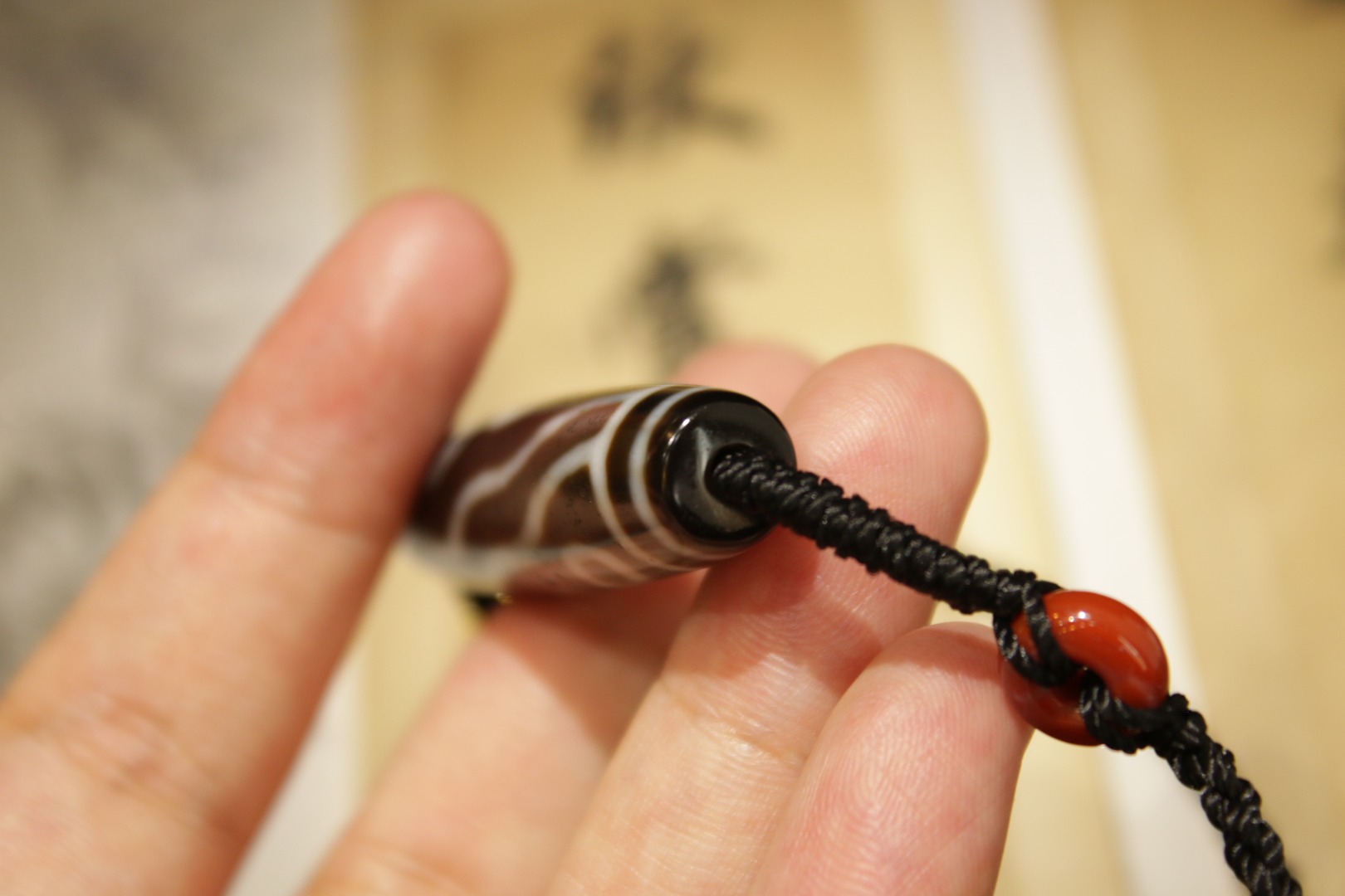 Six-Eyed Dzi Bead Clavicle Necklace（Unique ID:cp-2-0591）