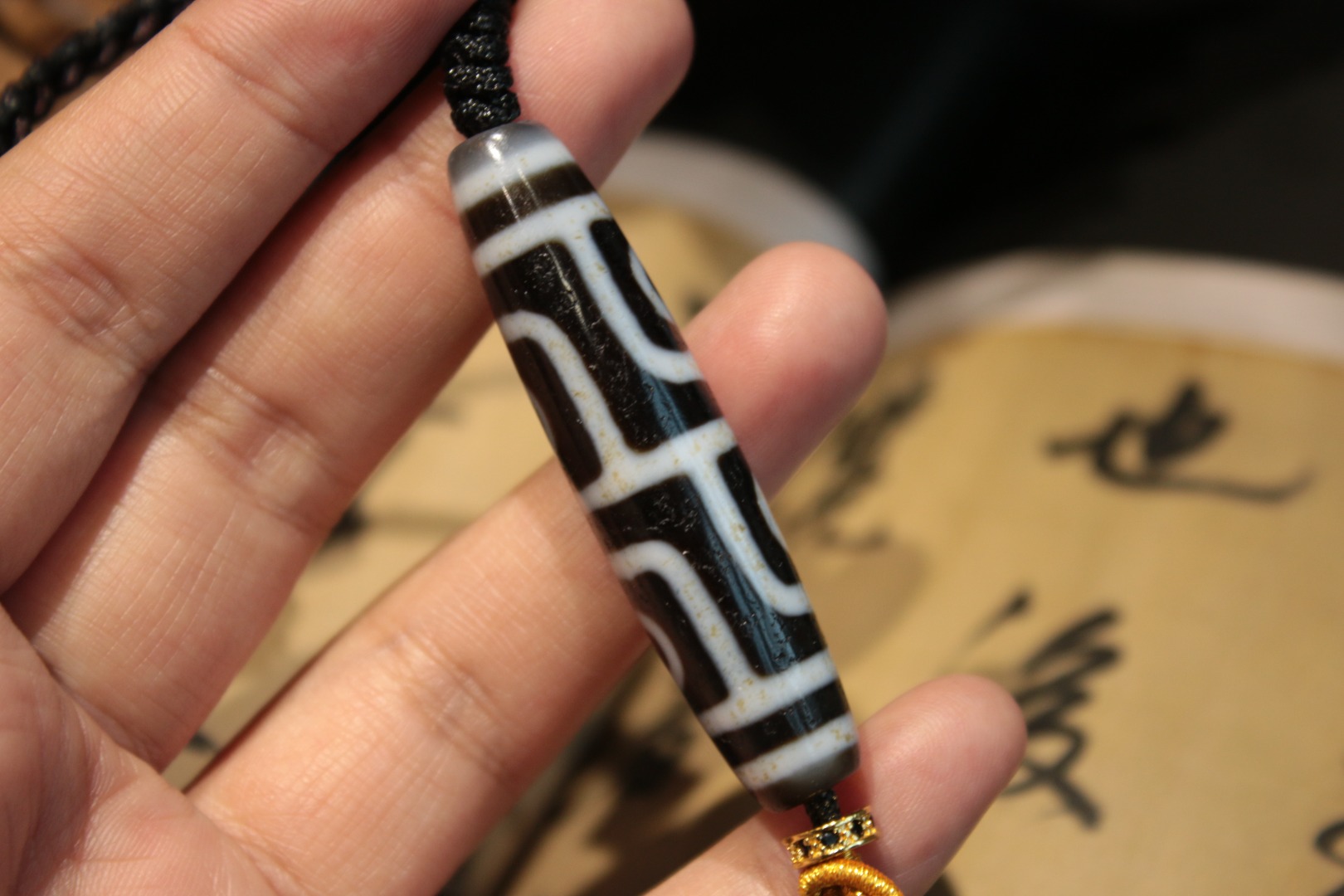 Tibetan sacred object - Four-eyed dzi bead clavicle chain（Unique ID: cp-2-1116）