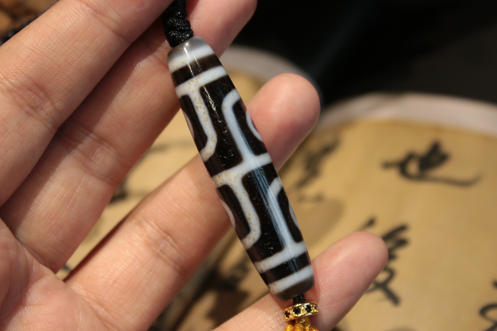 Tibetan sacred object - Four-eyed dzi bead clavicle chain（Unique ID: cp-2-1116）