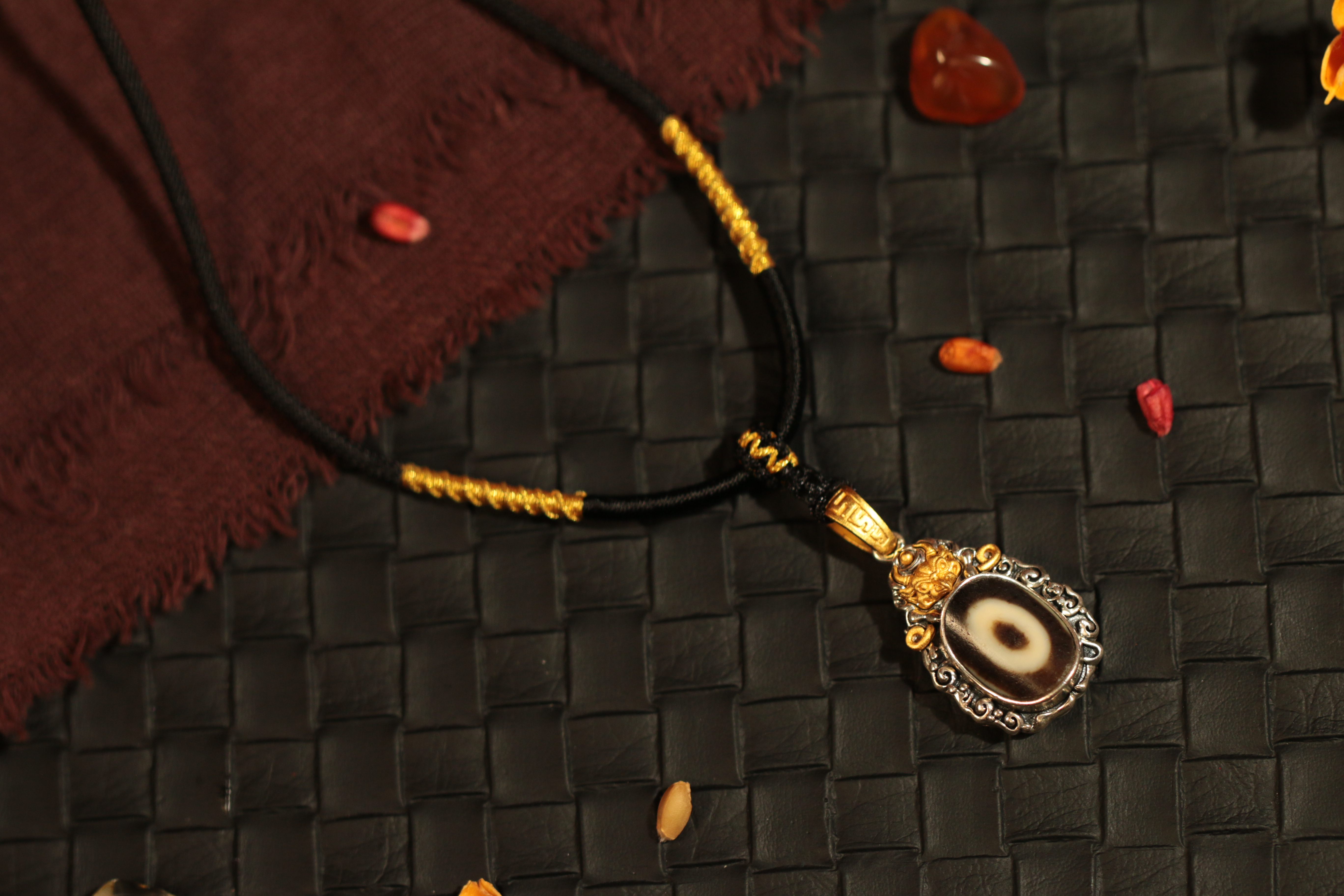 Tibetan sacred object - Gold-plated dzi bead clavicle chain（Unique ID: cp-2-2575）