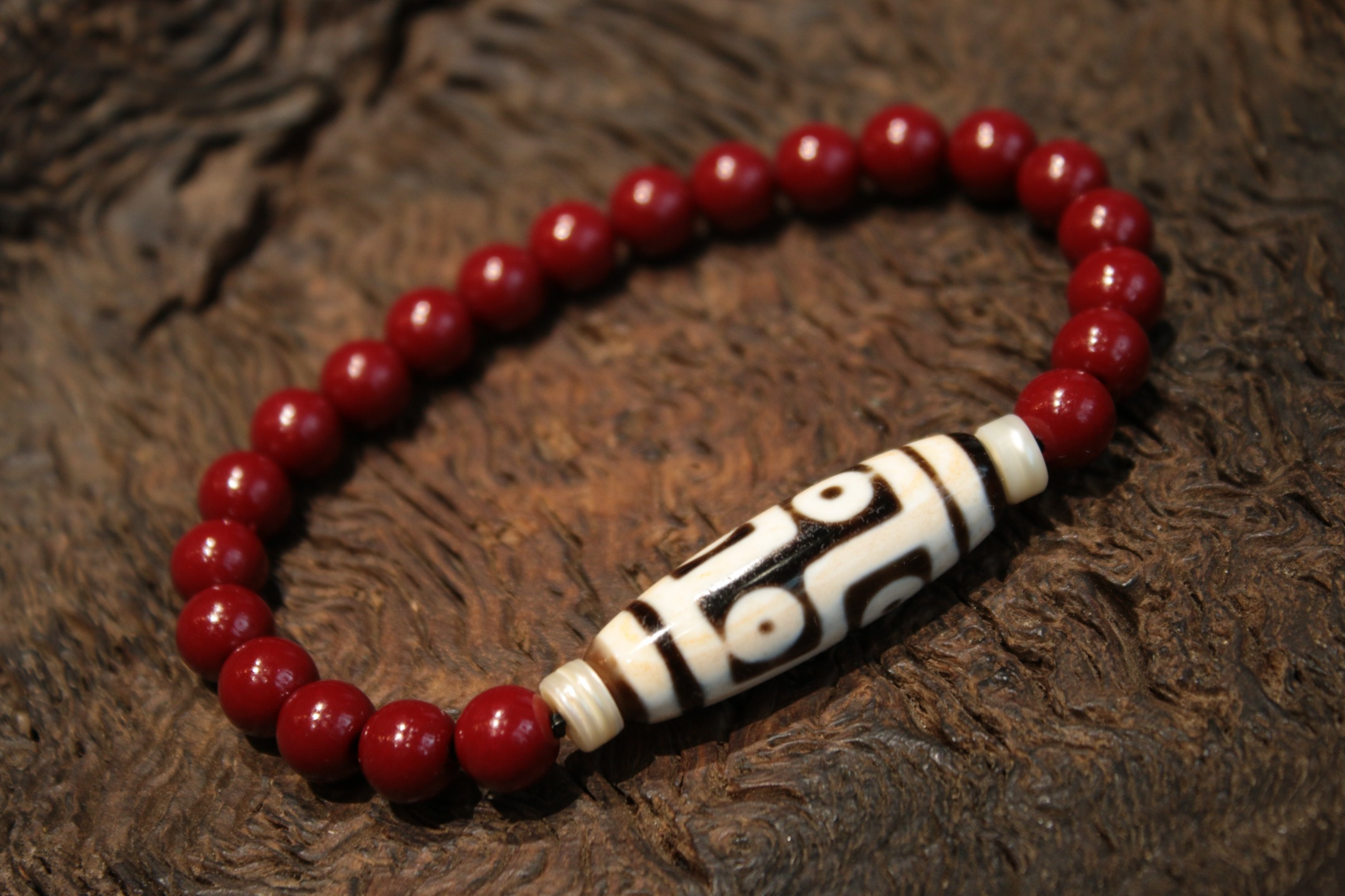 Tibetan sacred object - Six-eyed dzi bead cinnabar bracelet