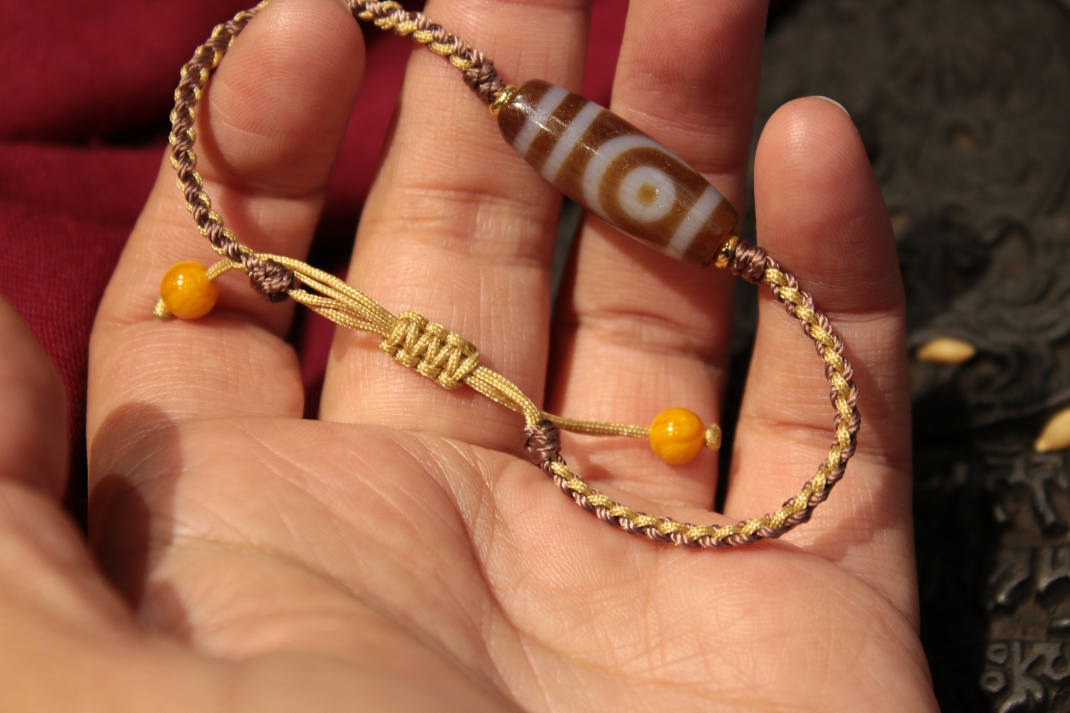 Tibetan sacred object - Two-eyed dzi bead bracelet
